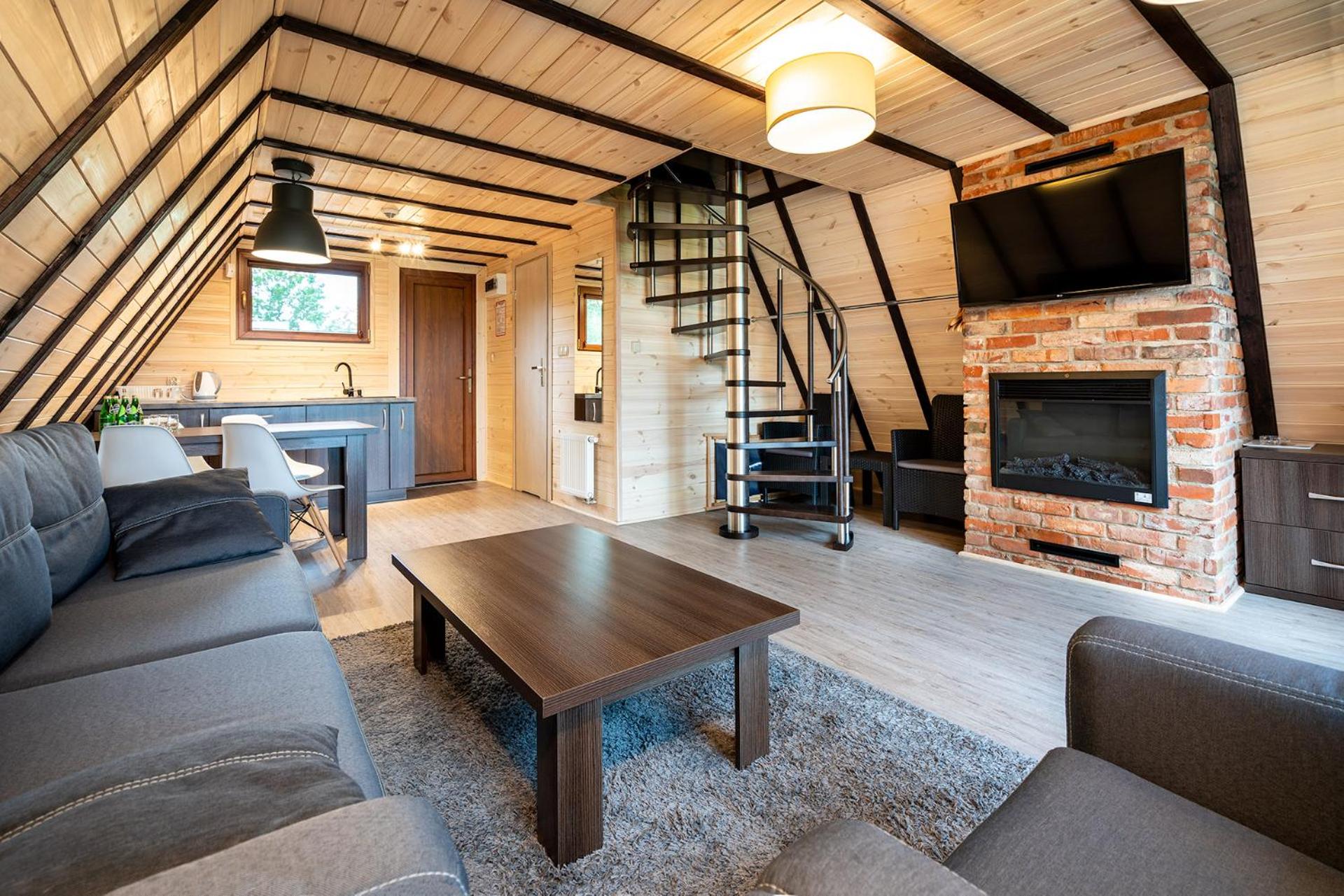 Two-Bedroom House - Photo 15