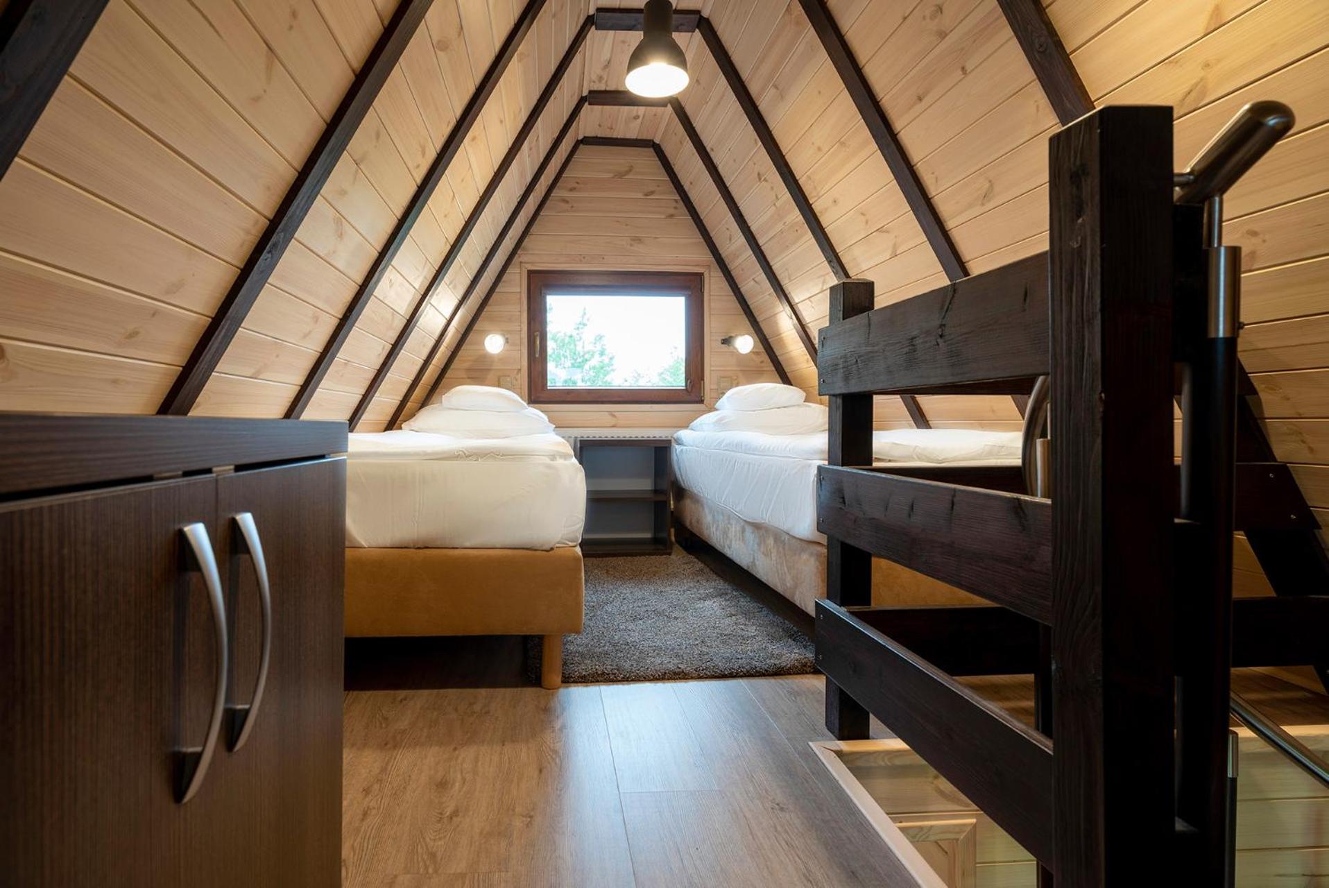 Two-Bedroom House - Photo 18