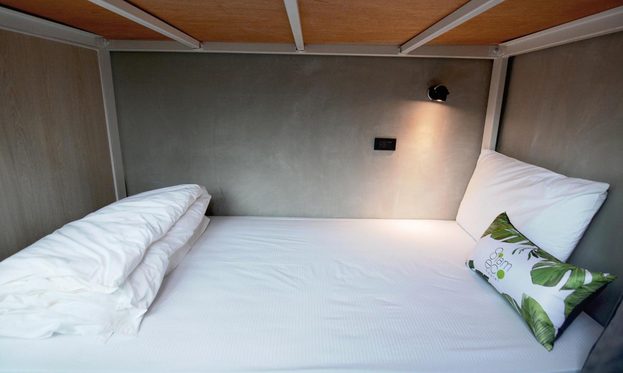 Bed in 8-Bed Mixed Dormitory Room photo 3
