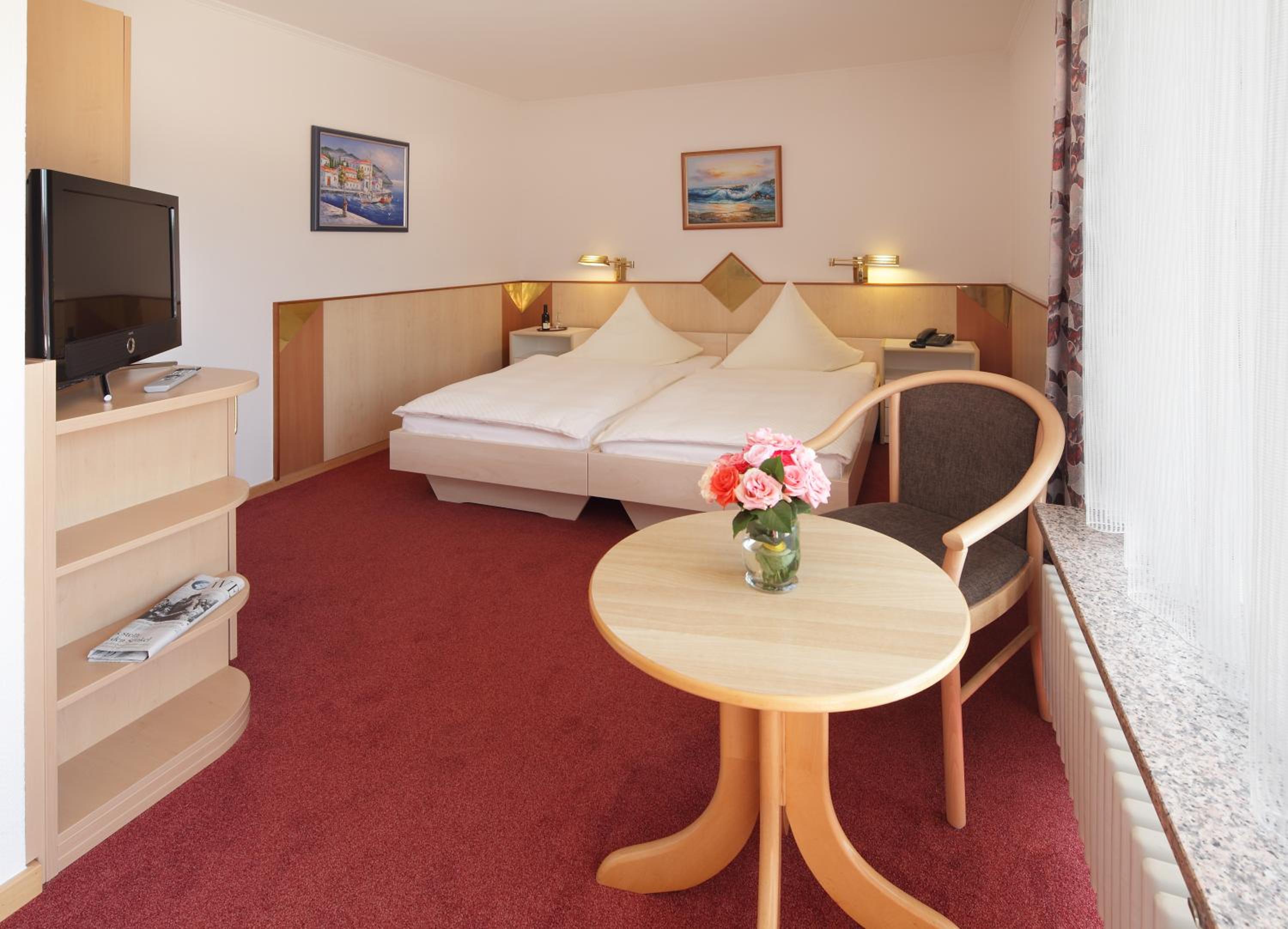 Double Room - Photo 3