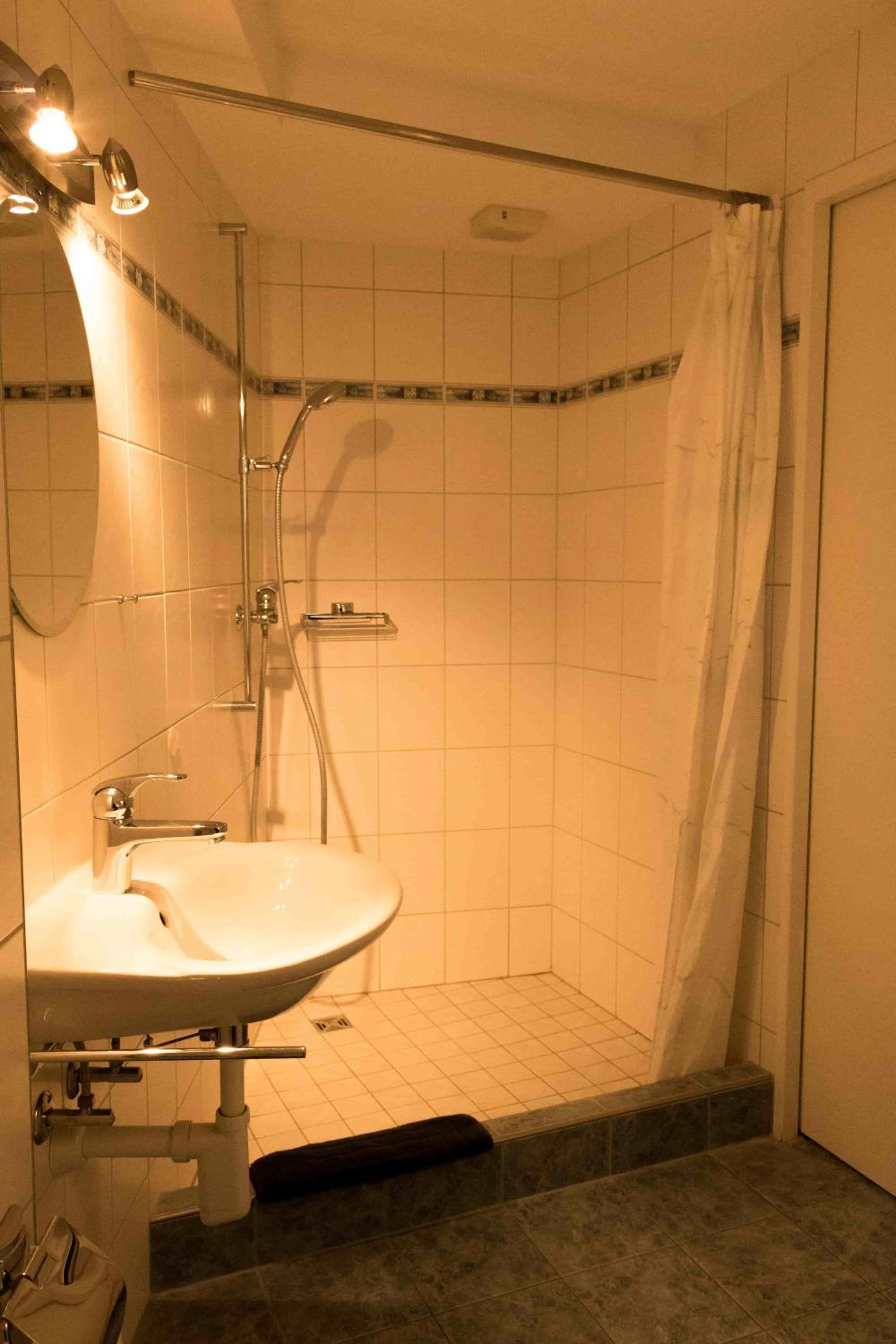 Double Room with Private Bathroom photo 2