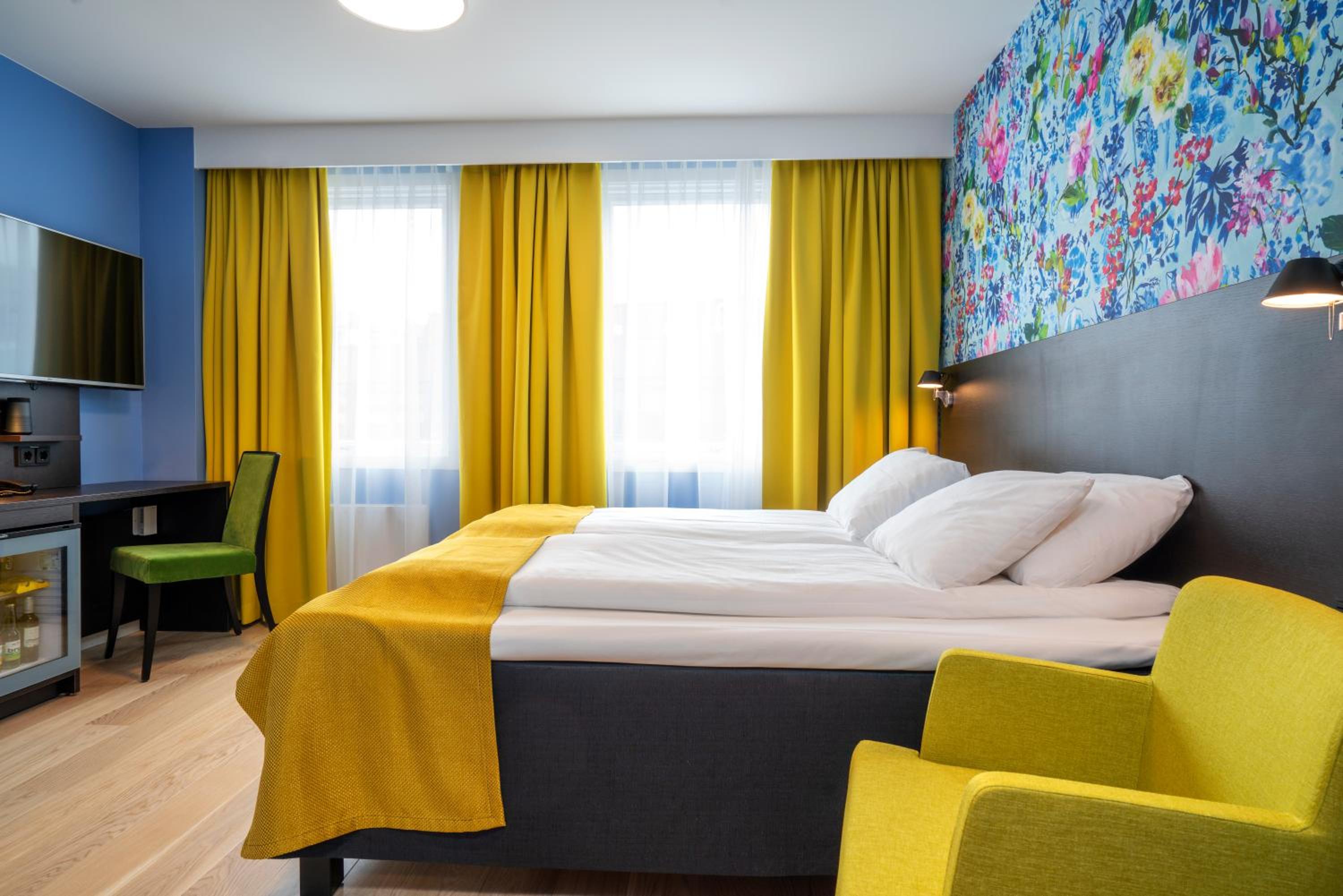 Twin Room - Photo 1