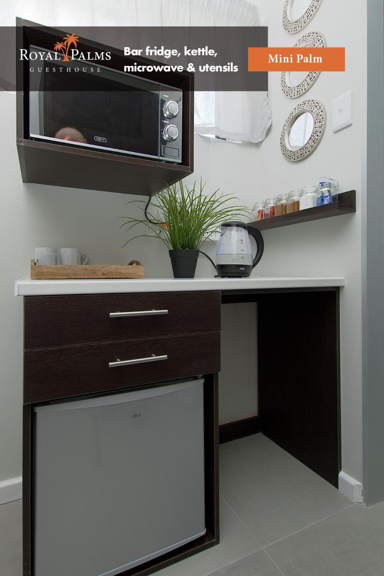 Budget Double Room - Photo 19