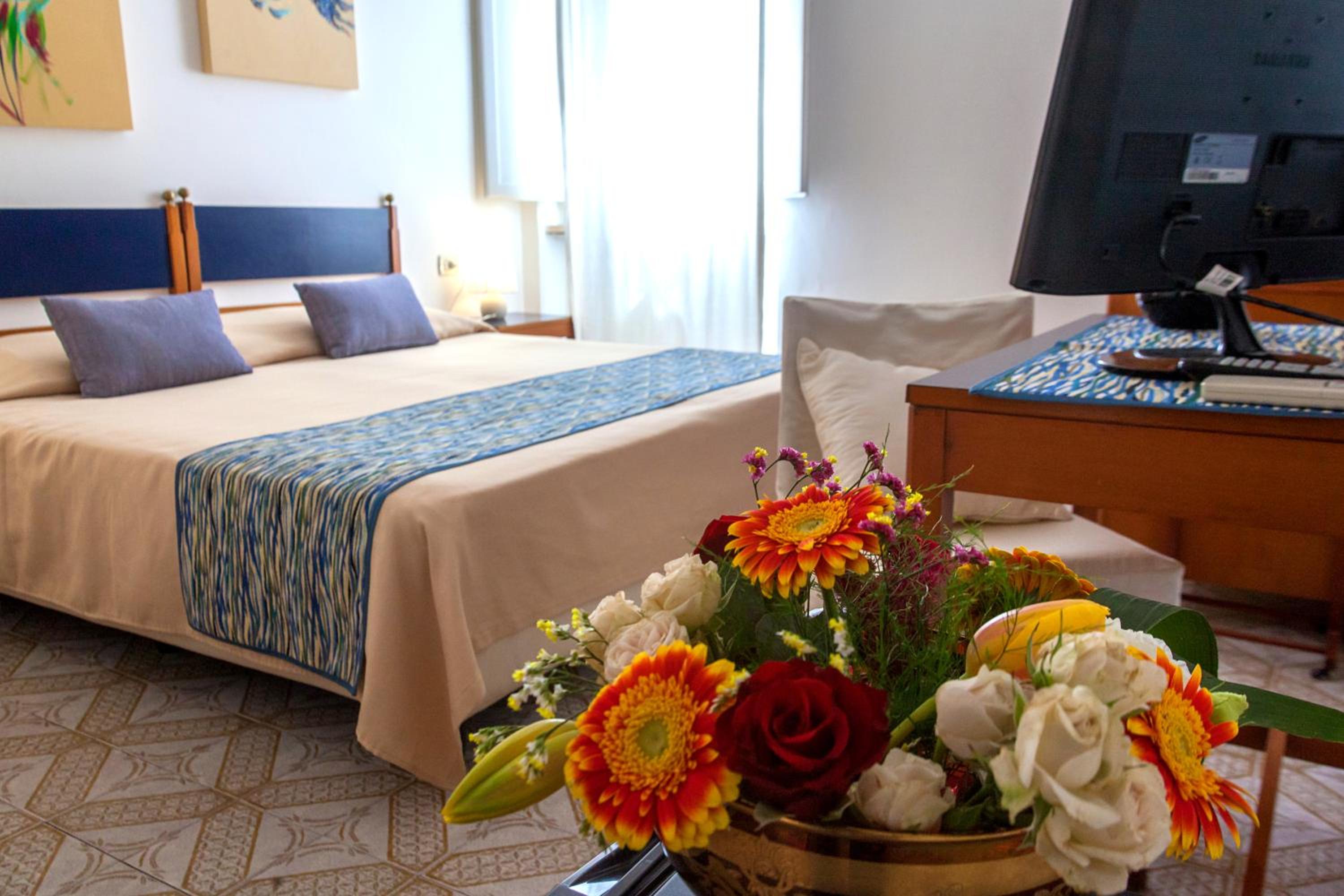Classic Triple Room - Photo 7