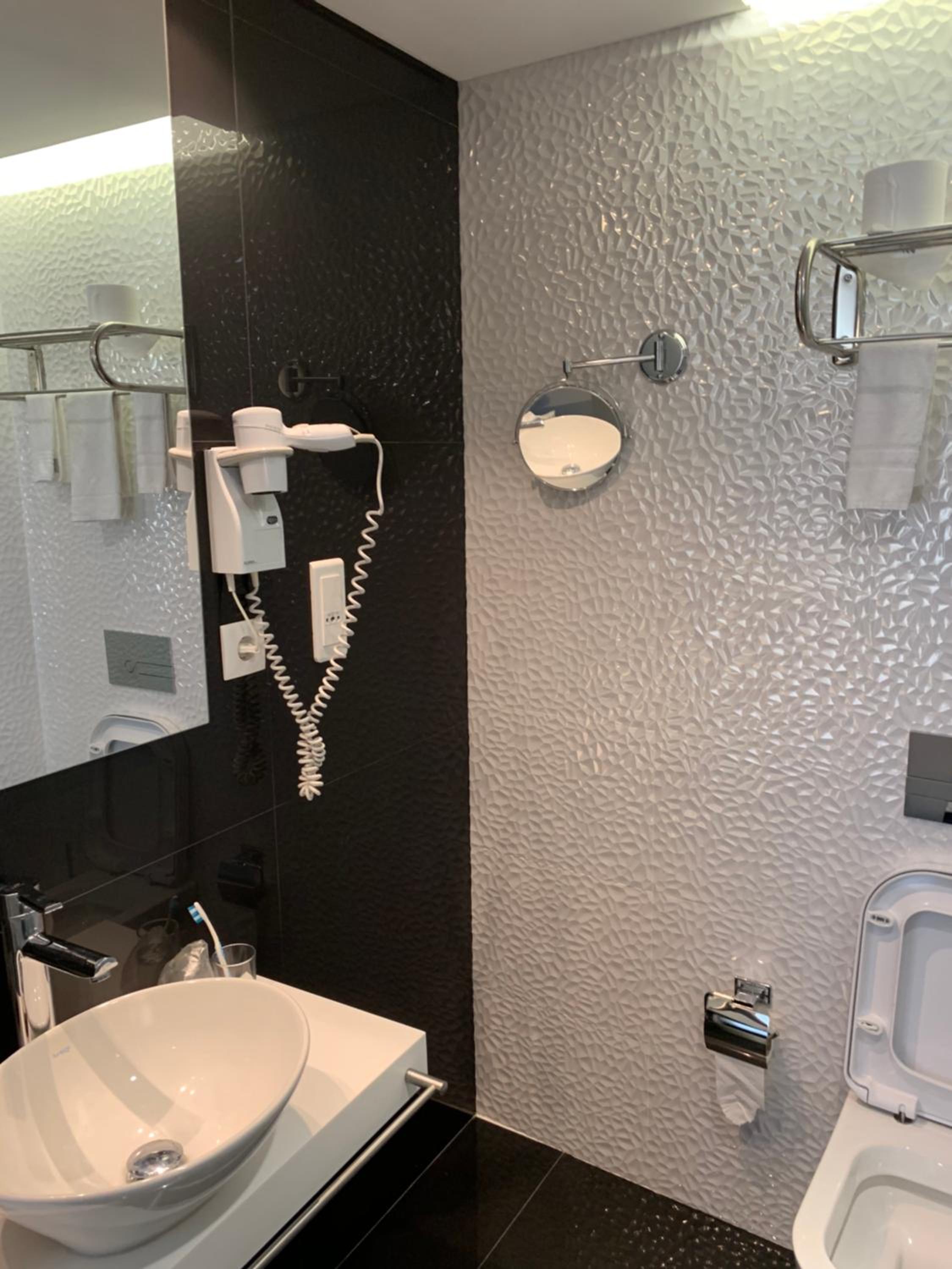 Double or Twin Room photo 2