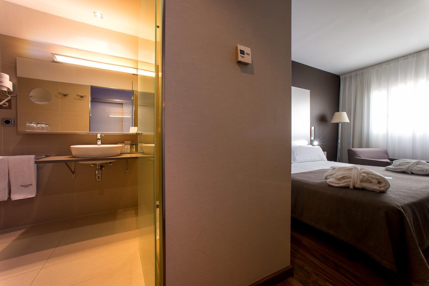 Double Room - Photo 5