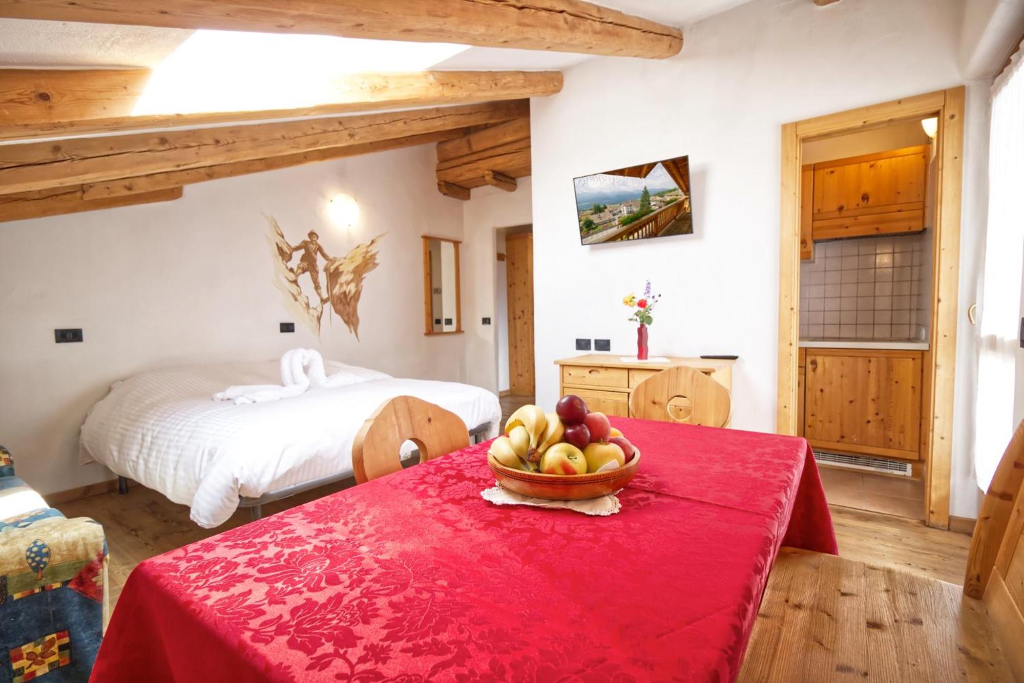 One-Bedroom Apartment (5 Adults) with Panoramic View photo 1