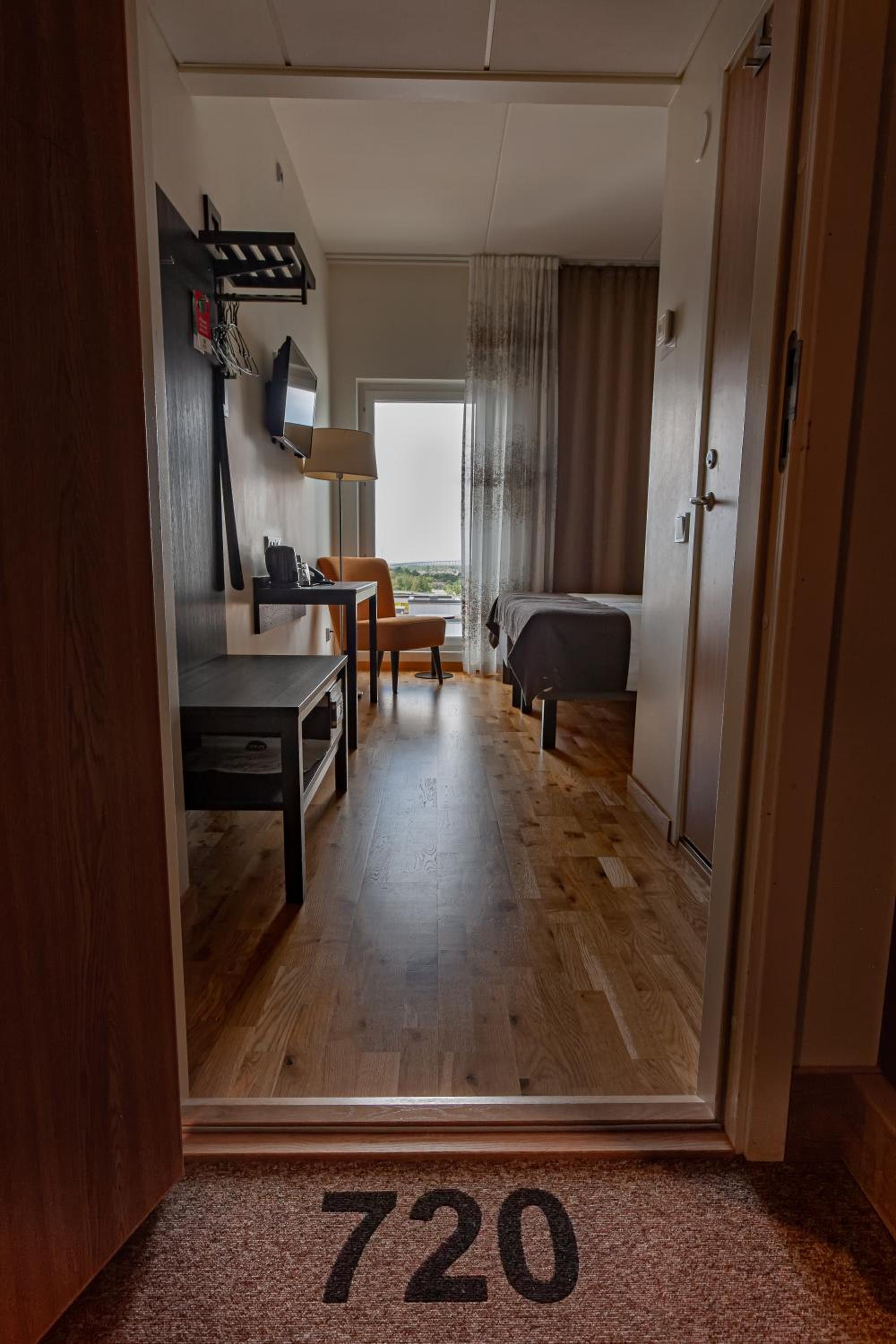 Basic Double or Twin Room