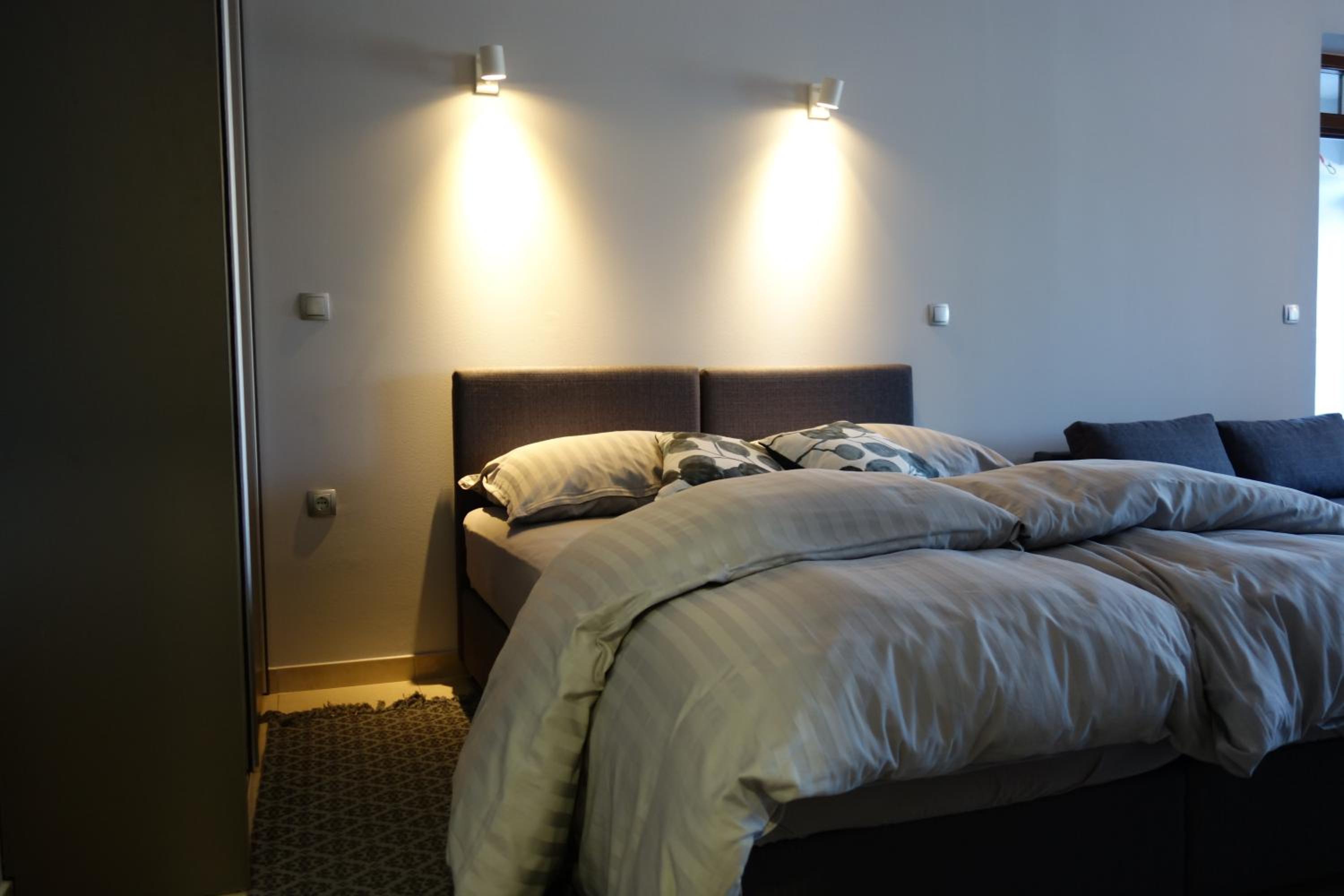 Studio Apartment photo 1