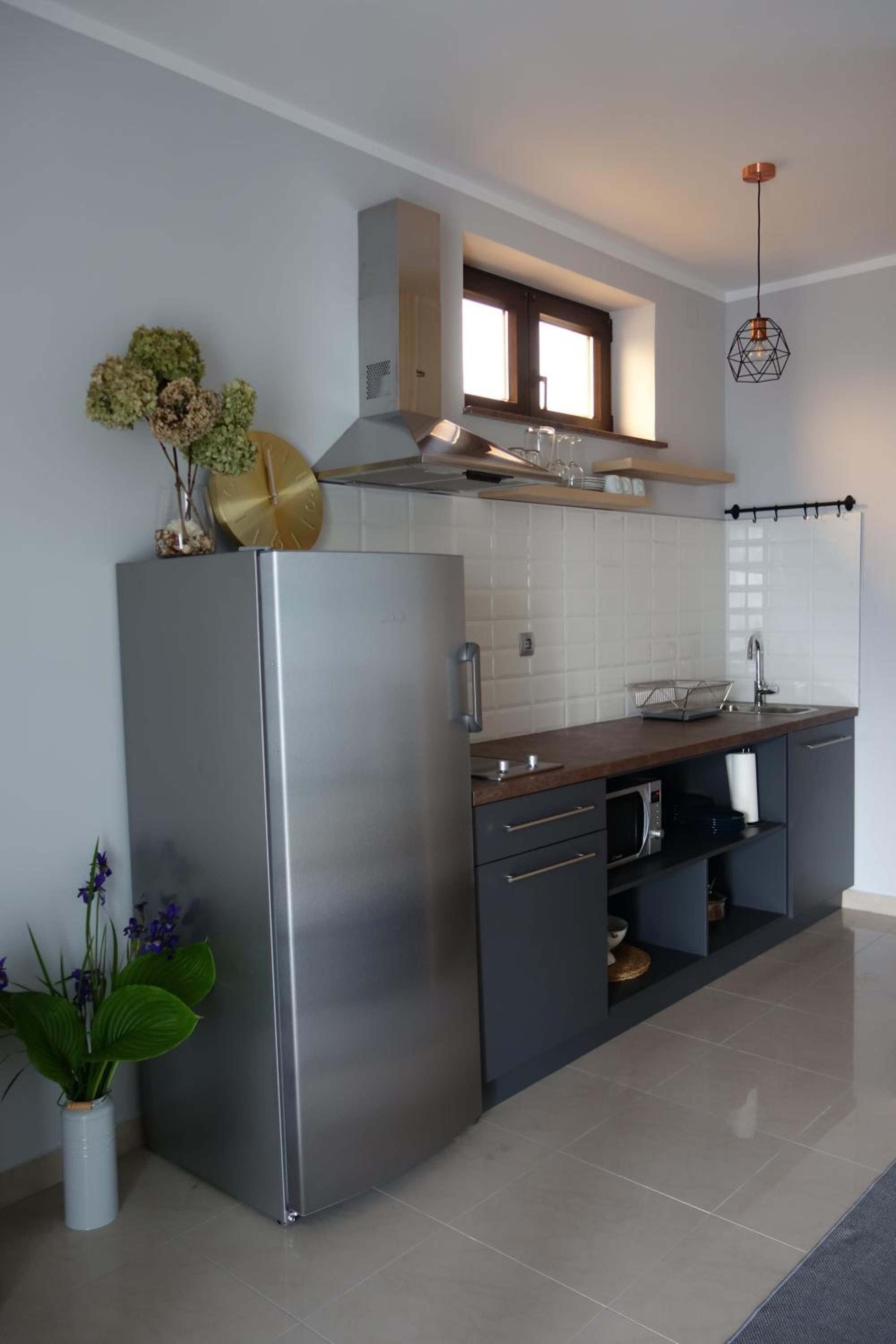 Studio Apartment - Photo 2
