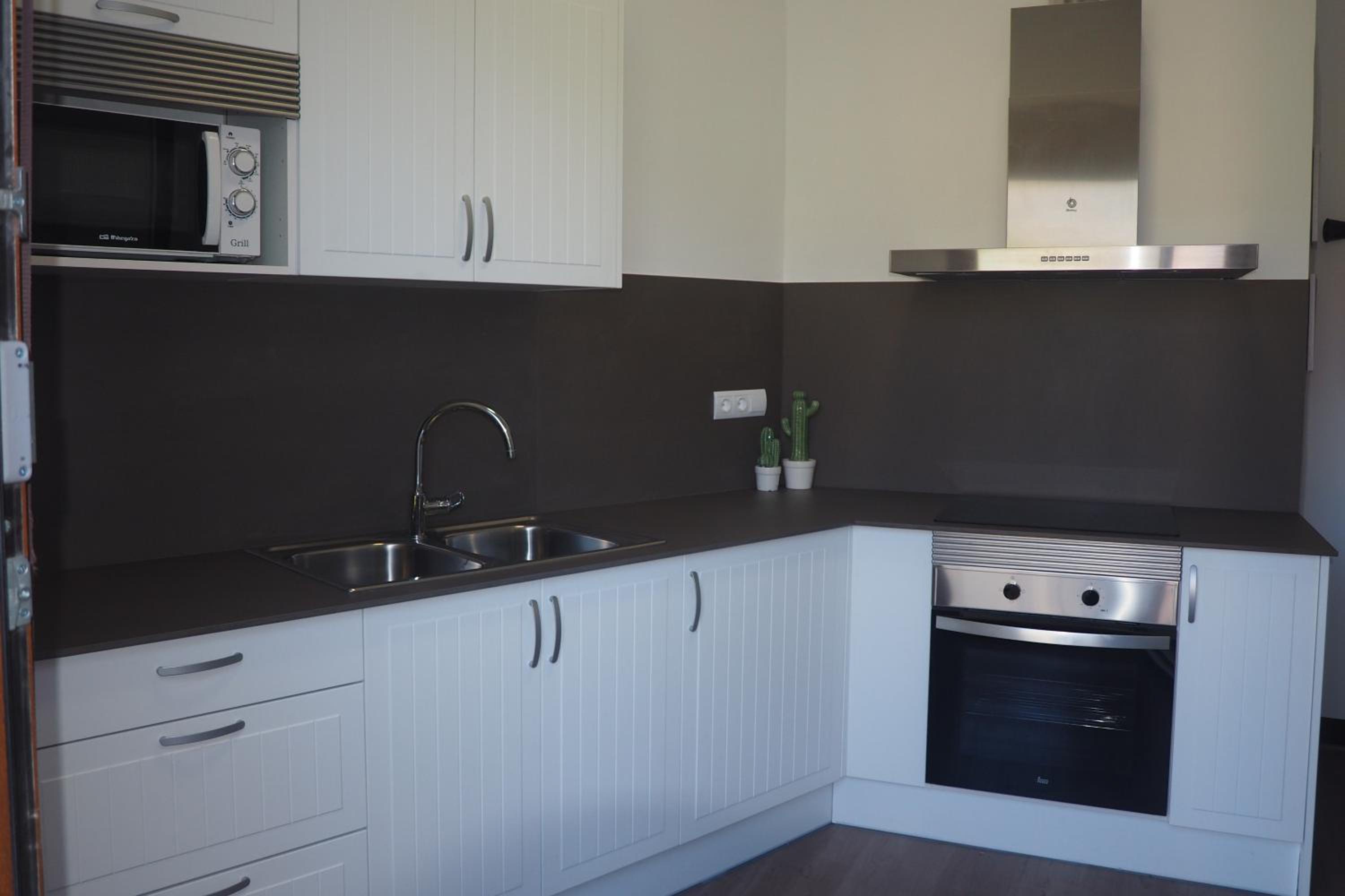 Four-Bedroom House - Photo 6