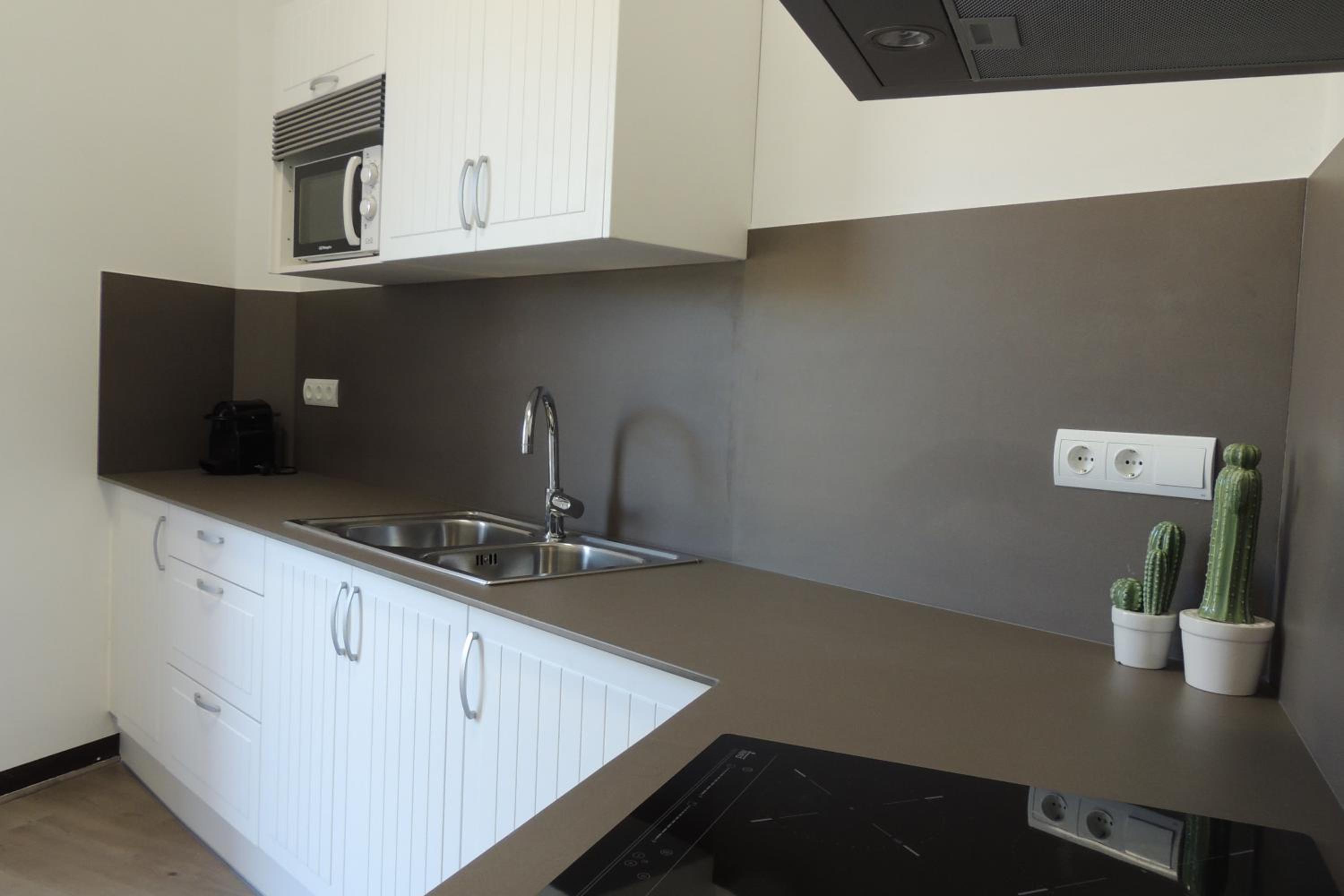 Four-Bedroom House - Photo 2