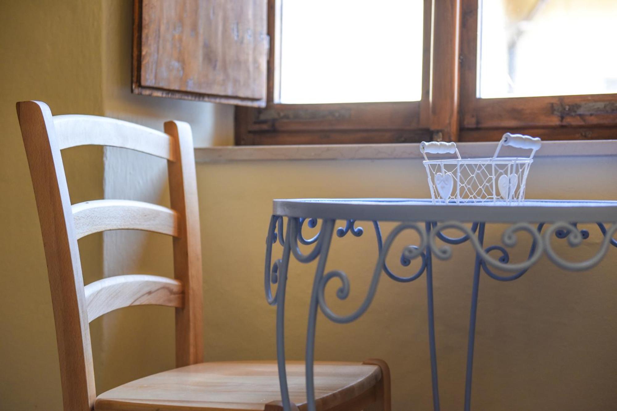 Suite with Spa Access - Photo 12