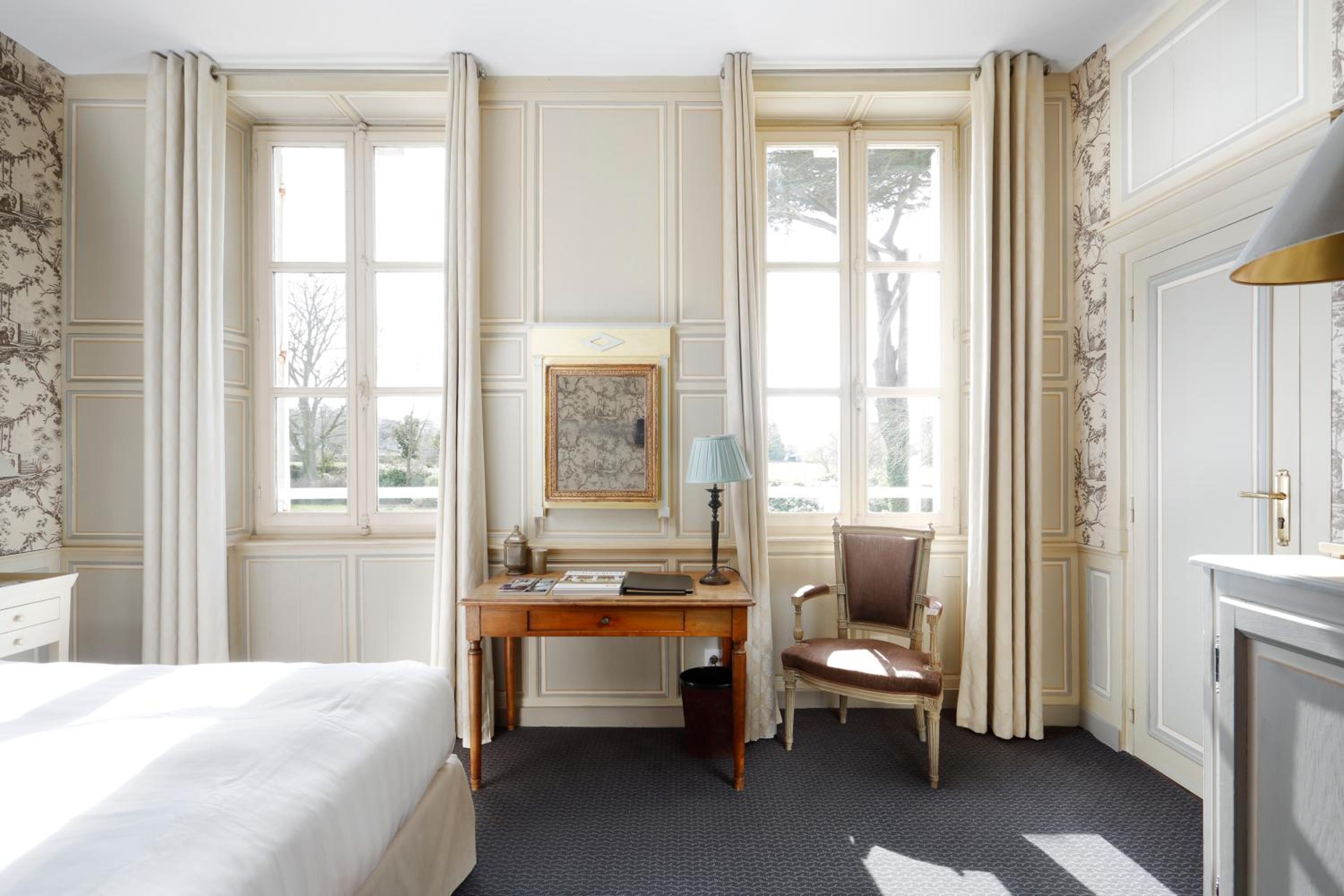Deluxe Double Room - Photo 1