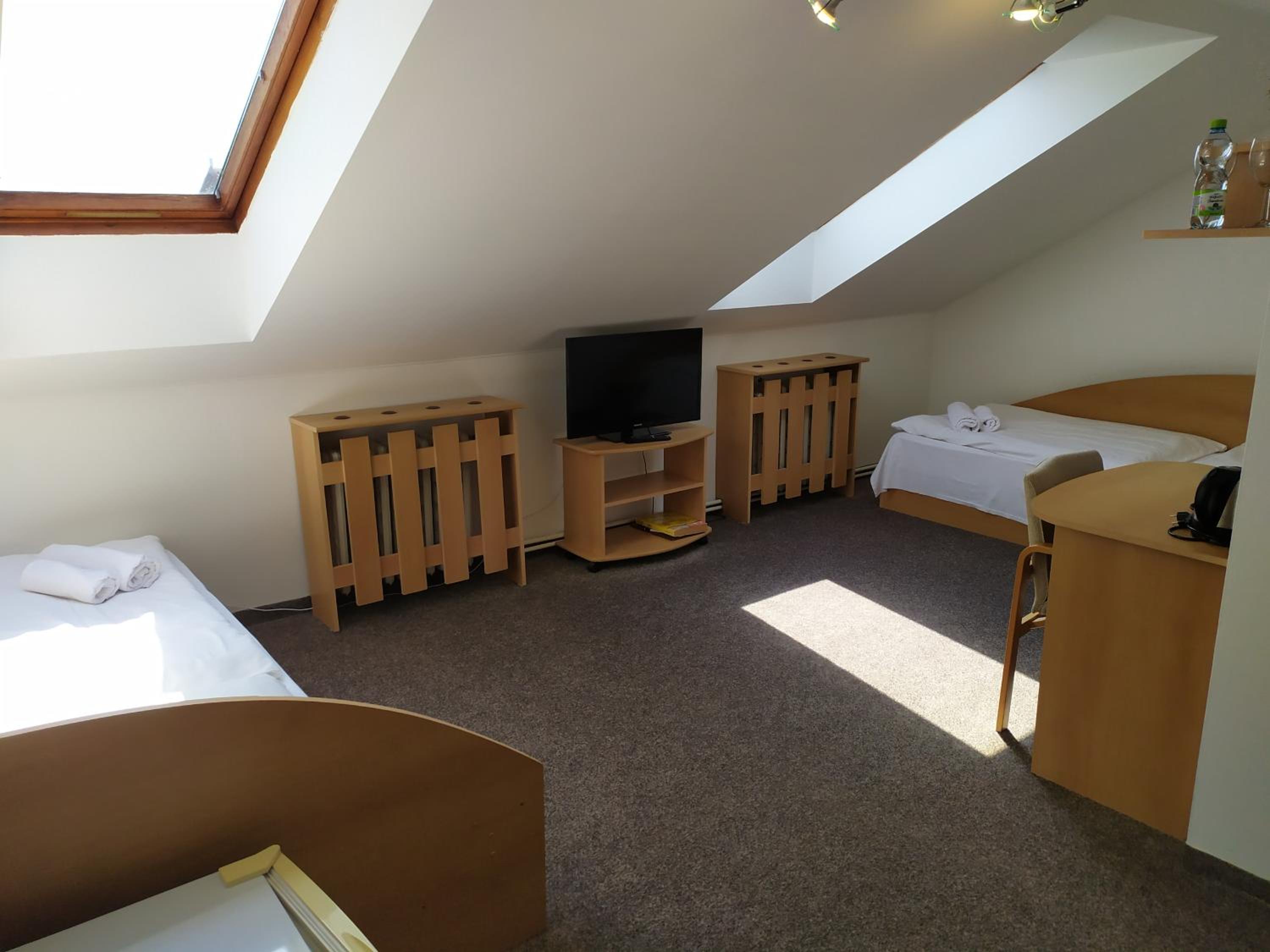 Deluxe Twin Room photo 1