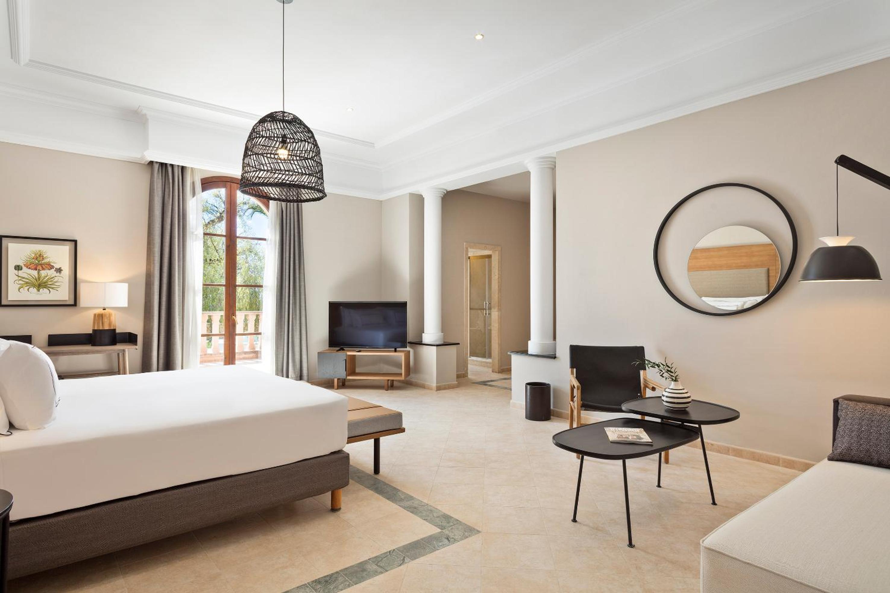 The Level Royal Suite - Photo 3