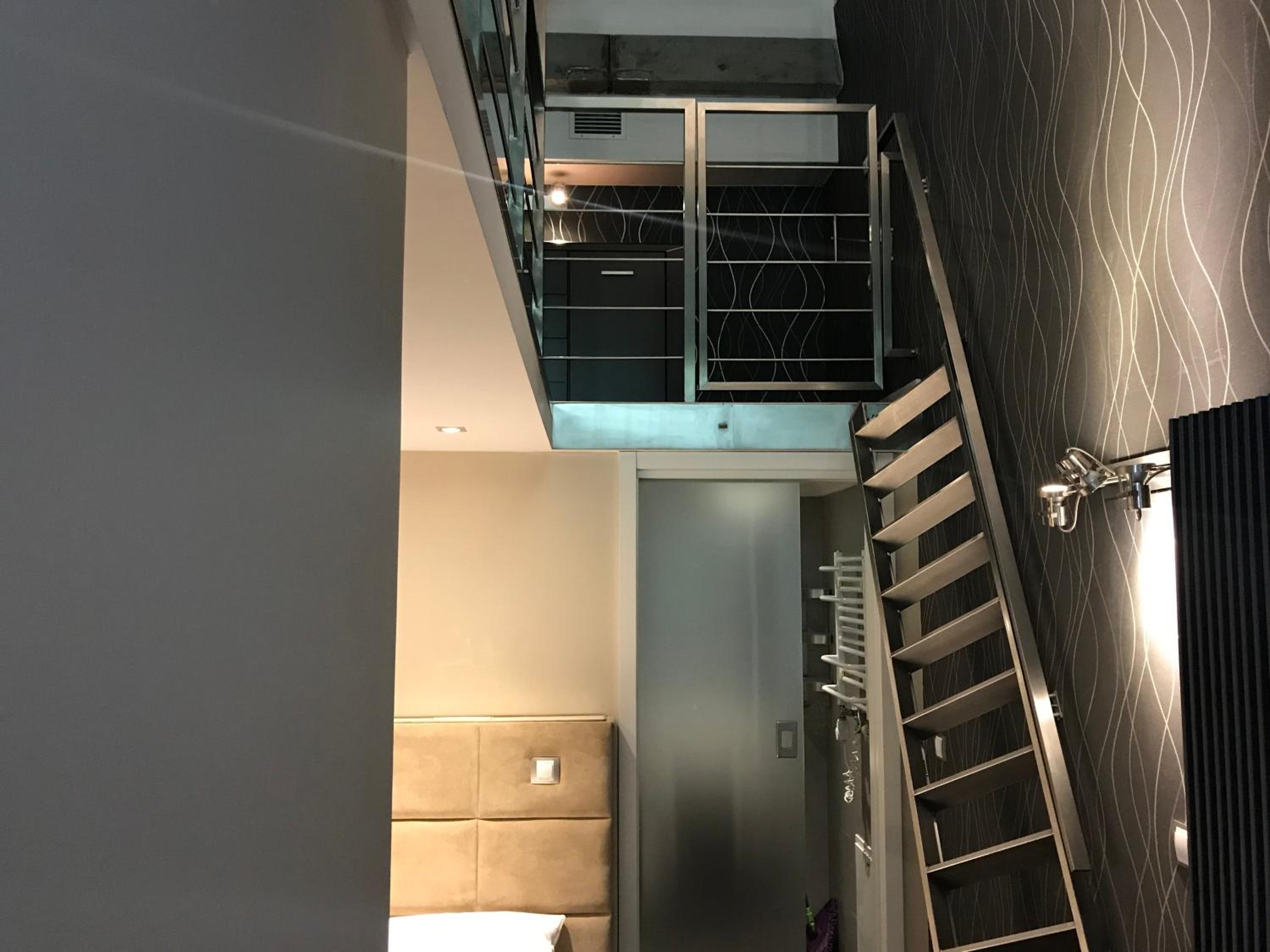 Loft Suite - Photo 3