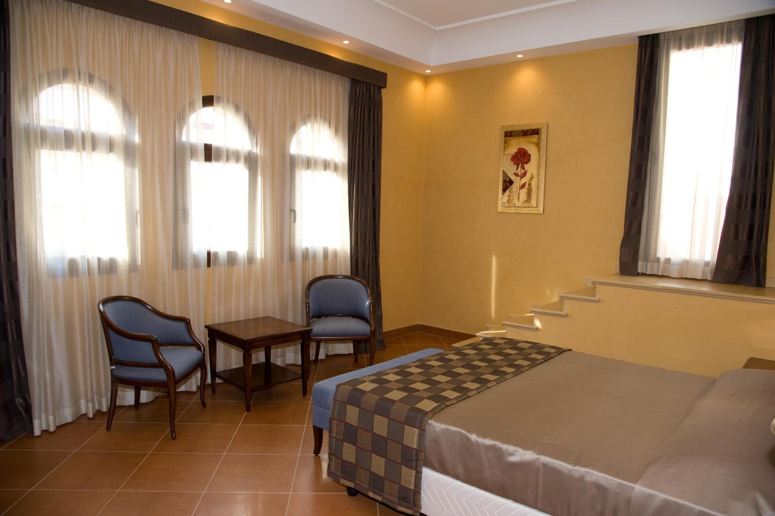 Classic Double Room - Photo 5