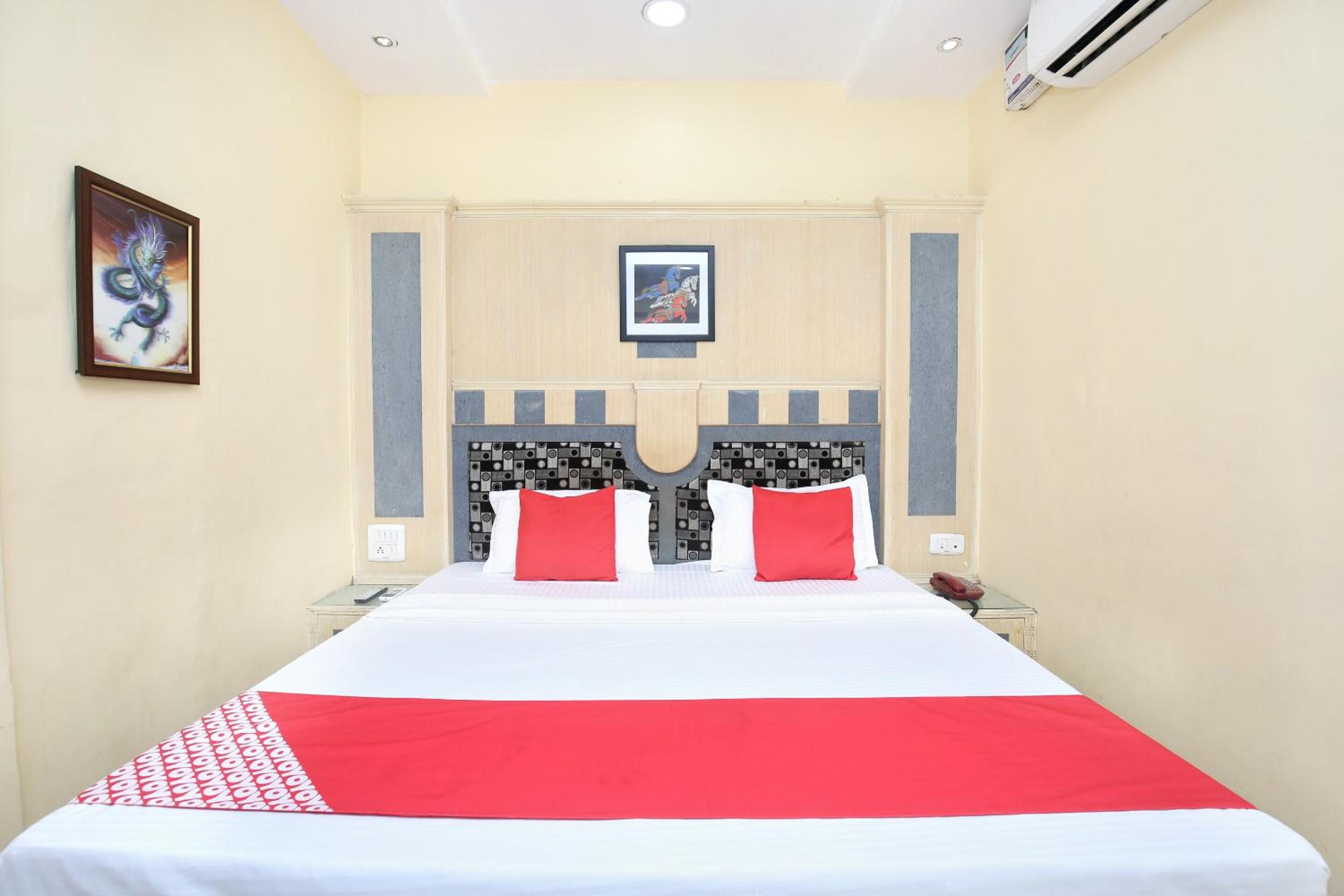 Small Double Room photo 1