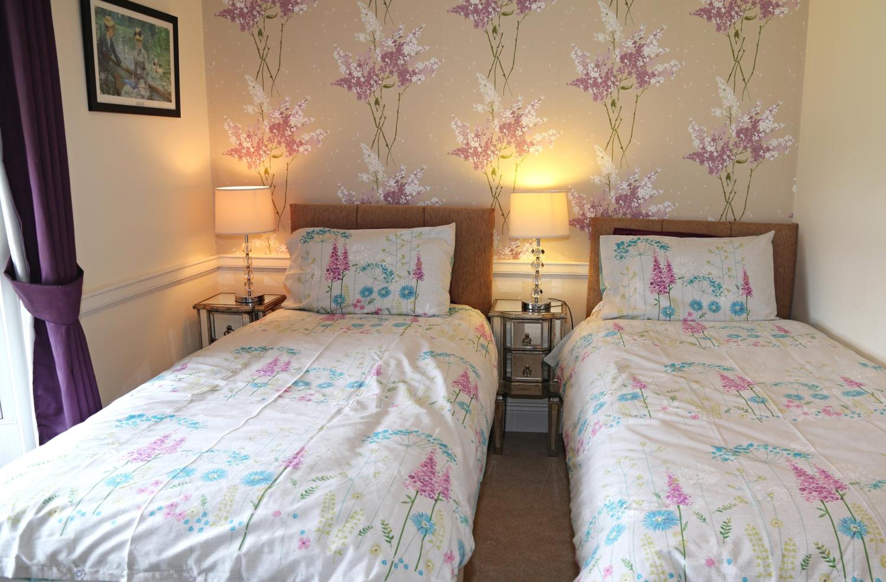 Deluxe Double or Twin Room with Garden View - Photo 3