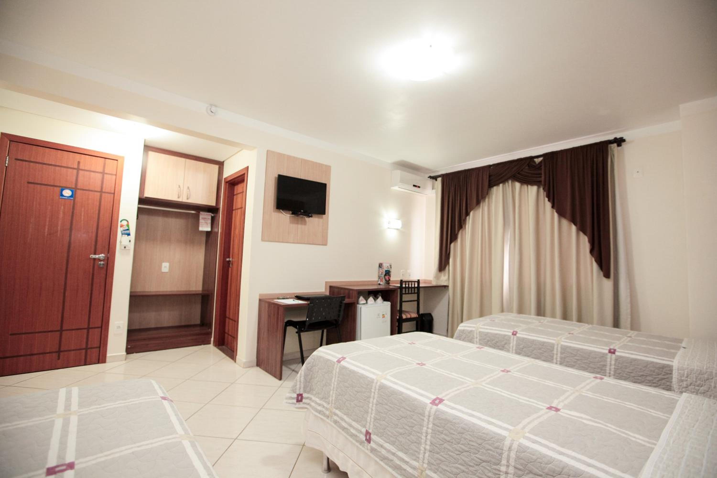 Luxury Triple Room