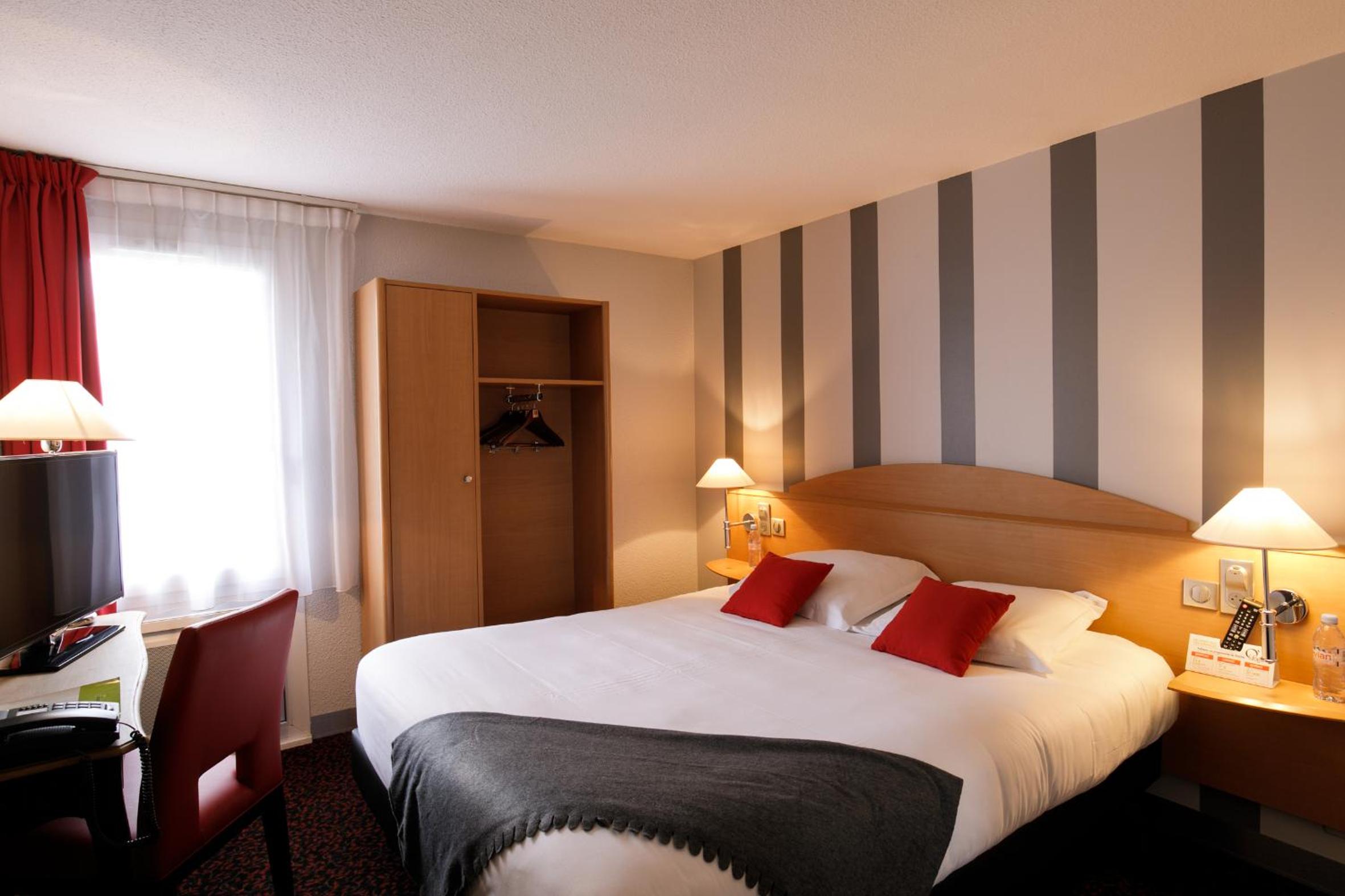 Standard Double Or Twin Room - Photo 4