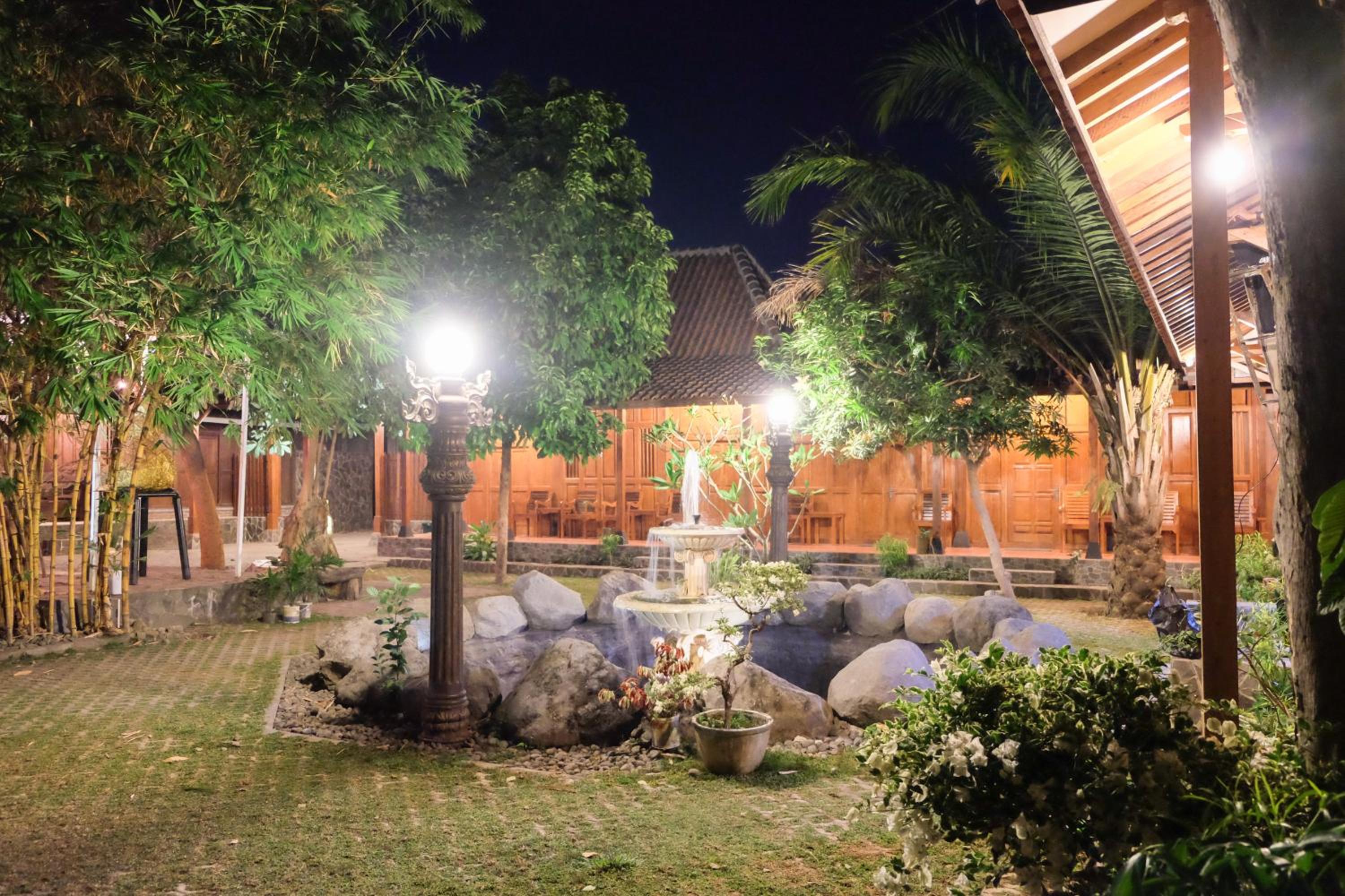 Superior Double or Twin Room with Garden View - Photo 21