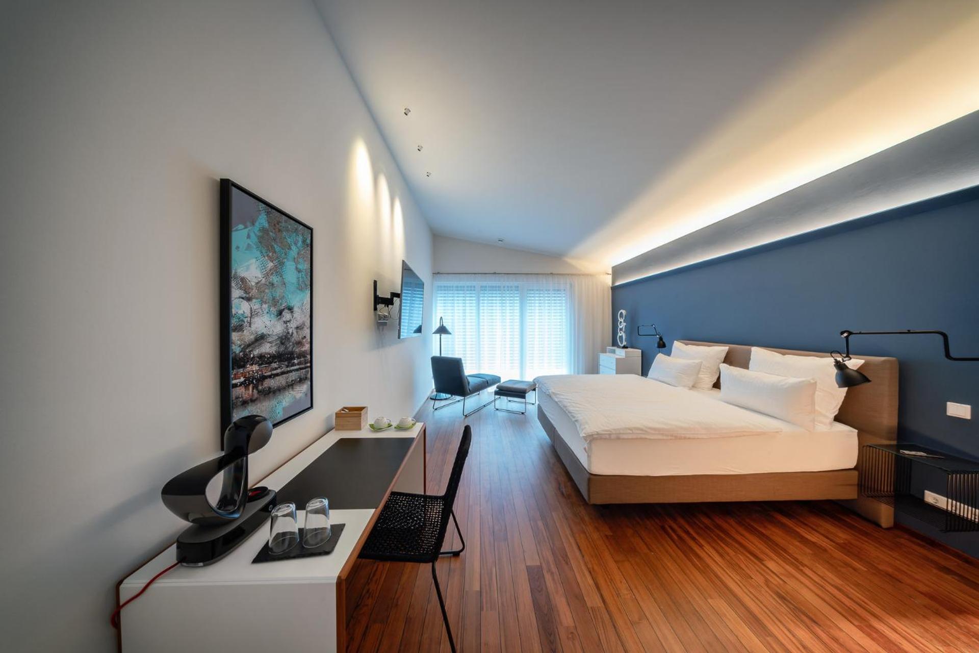 Deluxe Room - Photo 5