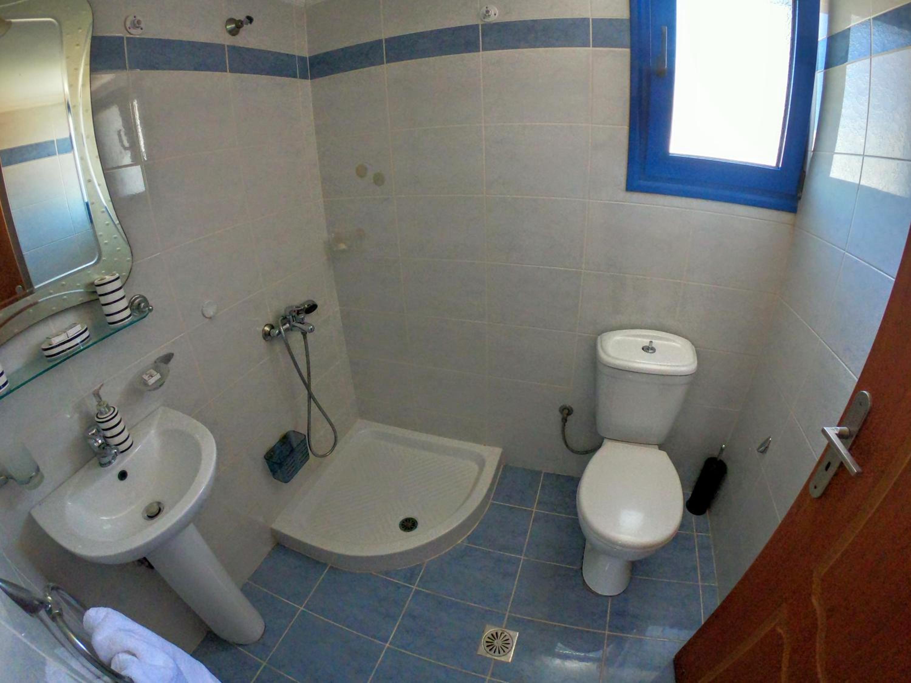 Two-Bedroom Apartment - Photo 16