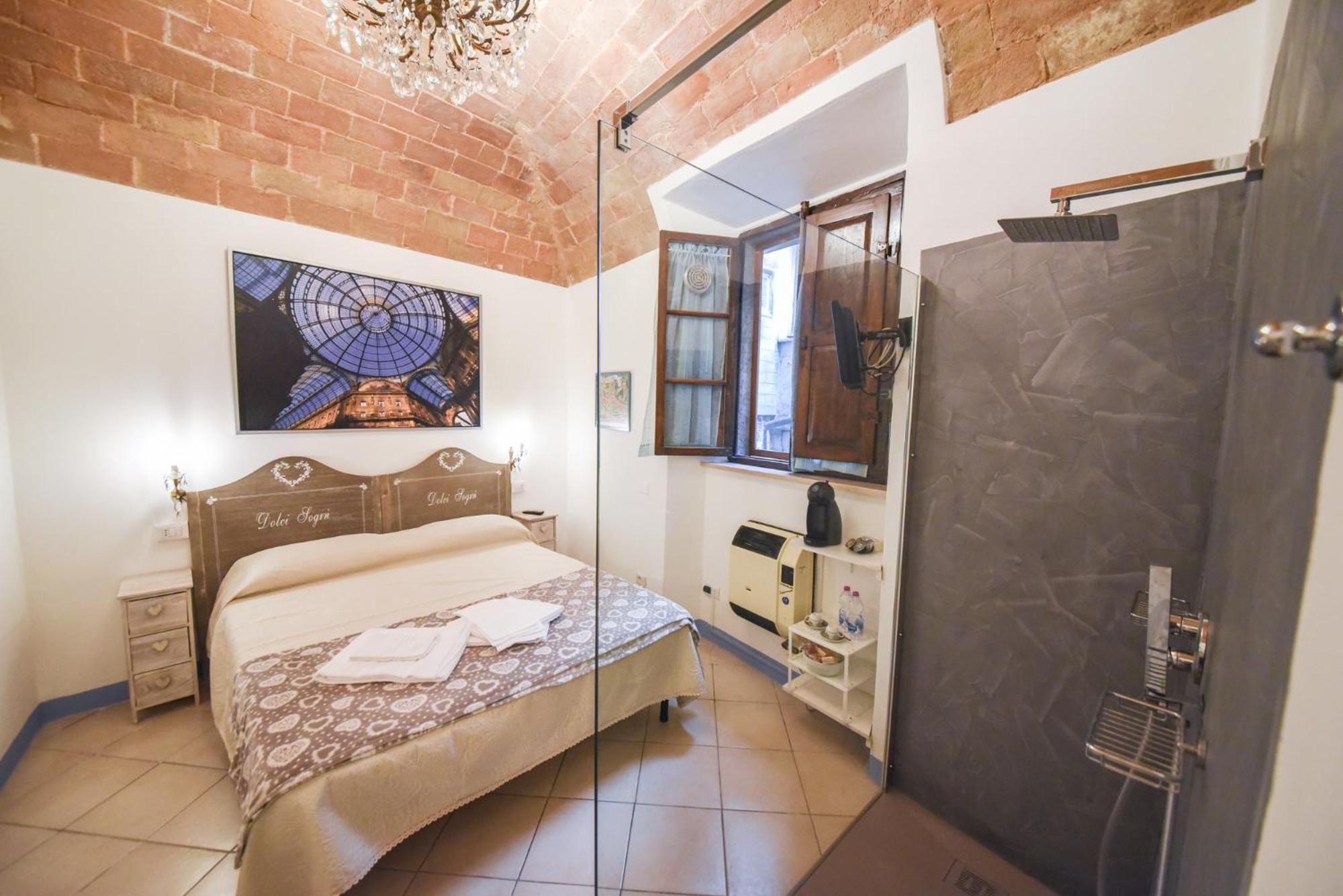 Double Room - Photo 1