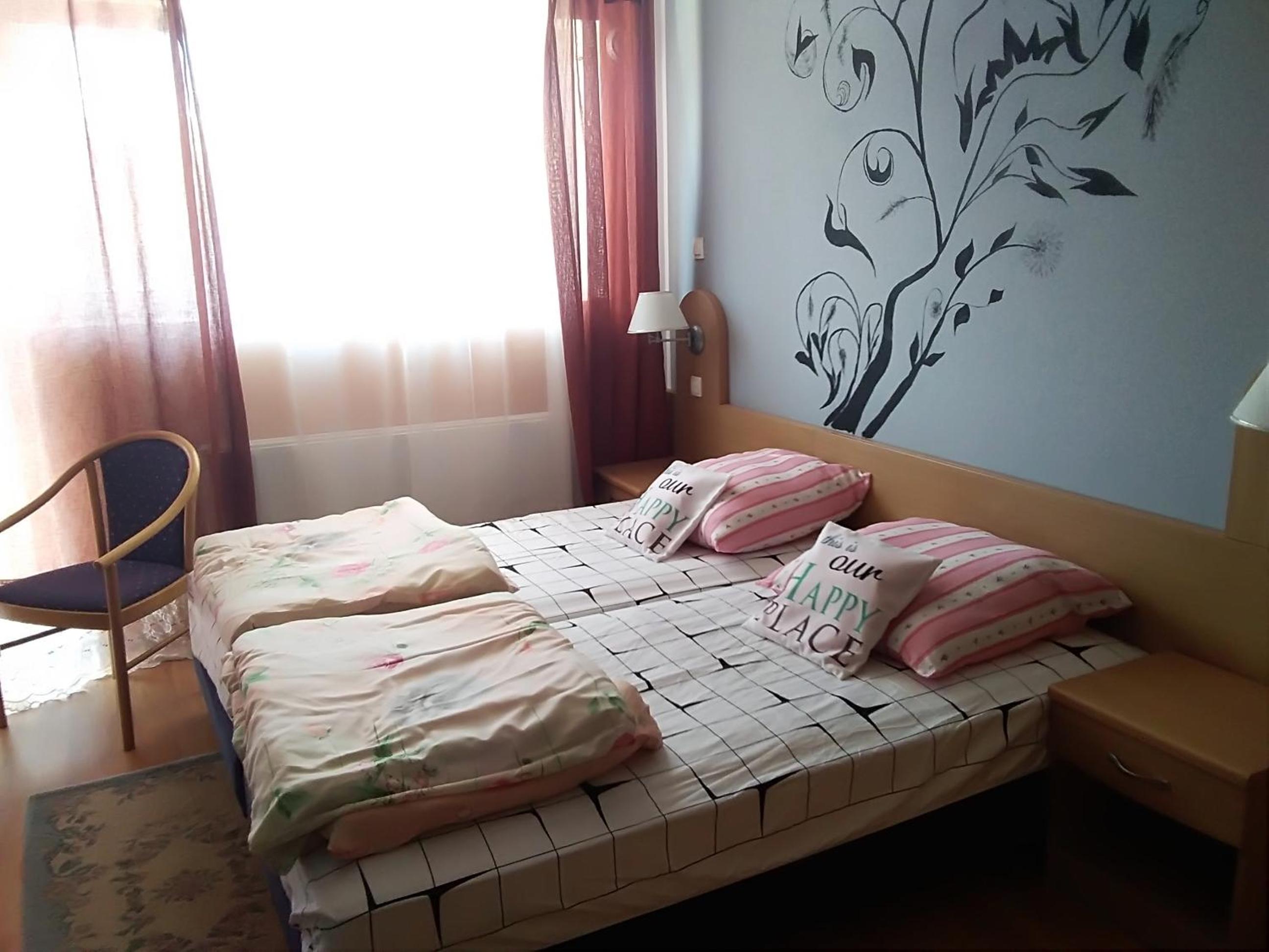 Small Double Room photo 1
