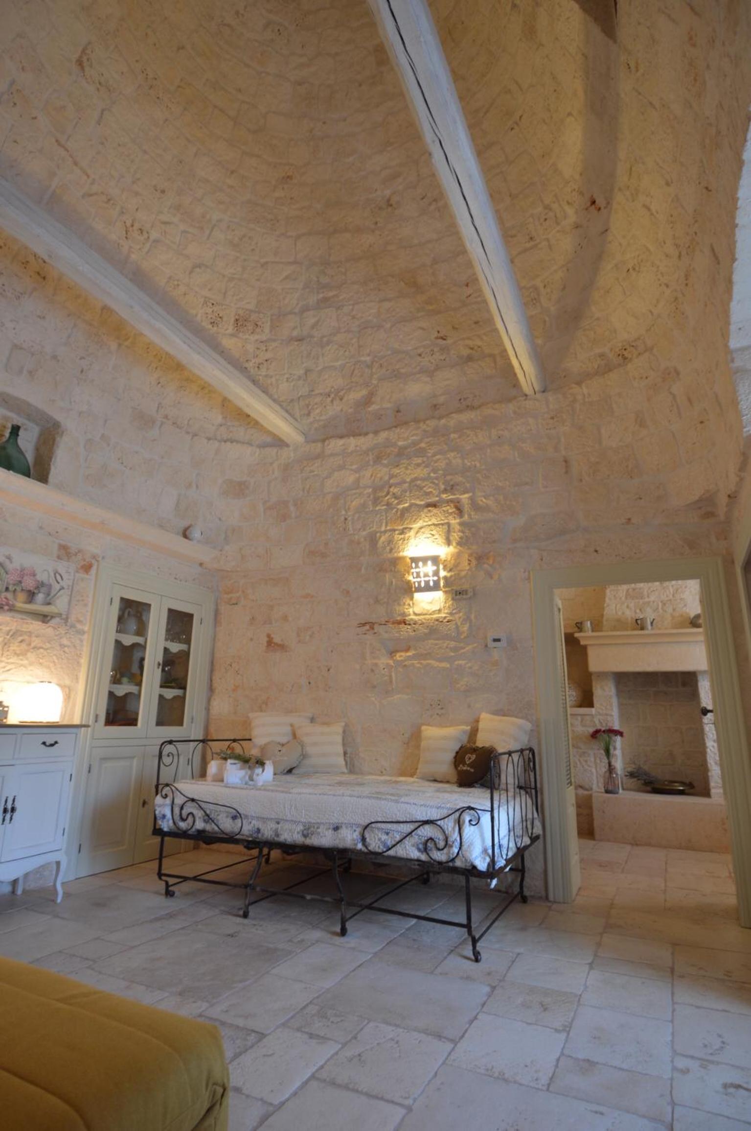 Suite - Photo 4