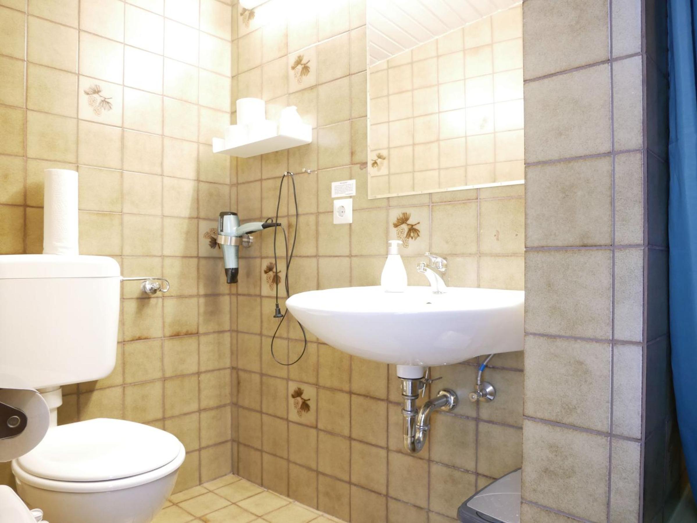 Single Room with Balcony photo 3