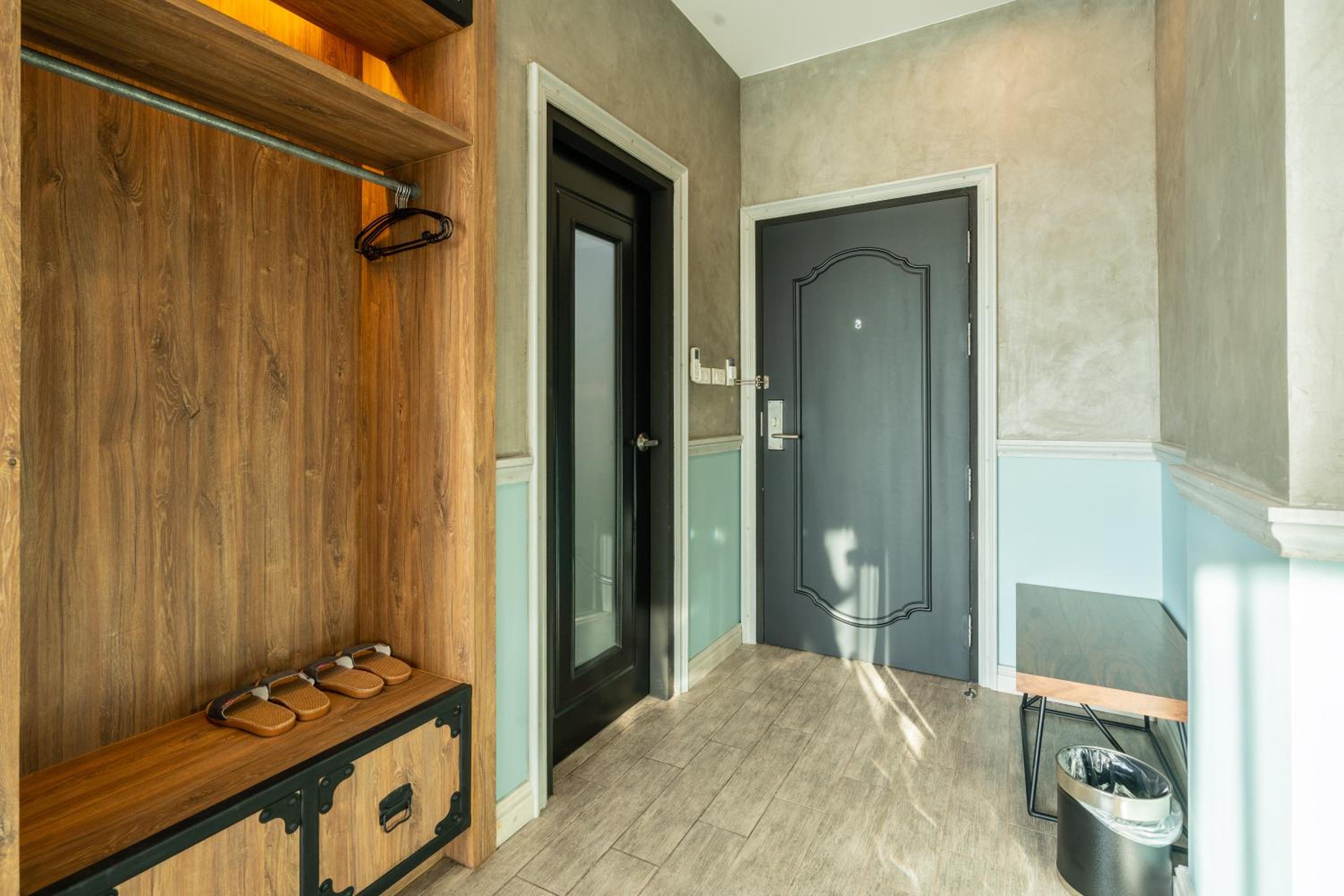 Standard Double Room - Photo 12