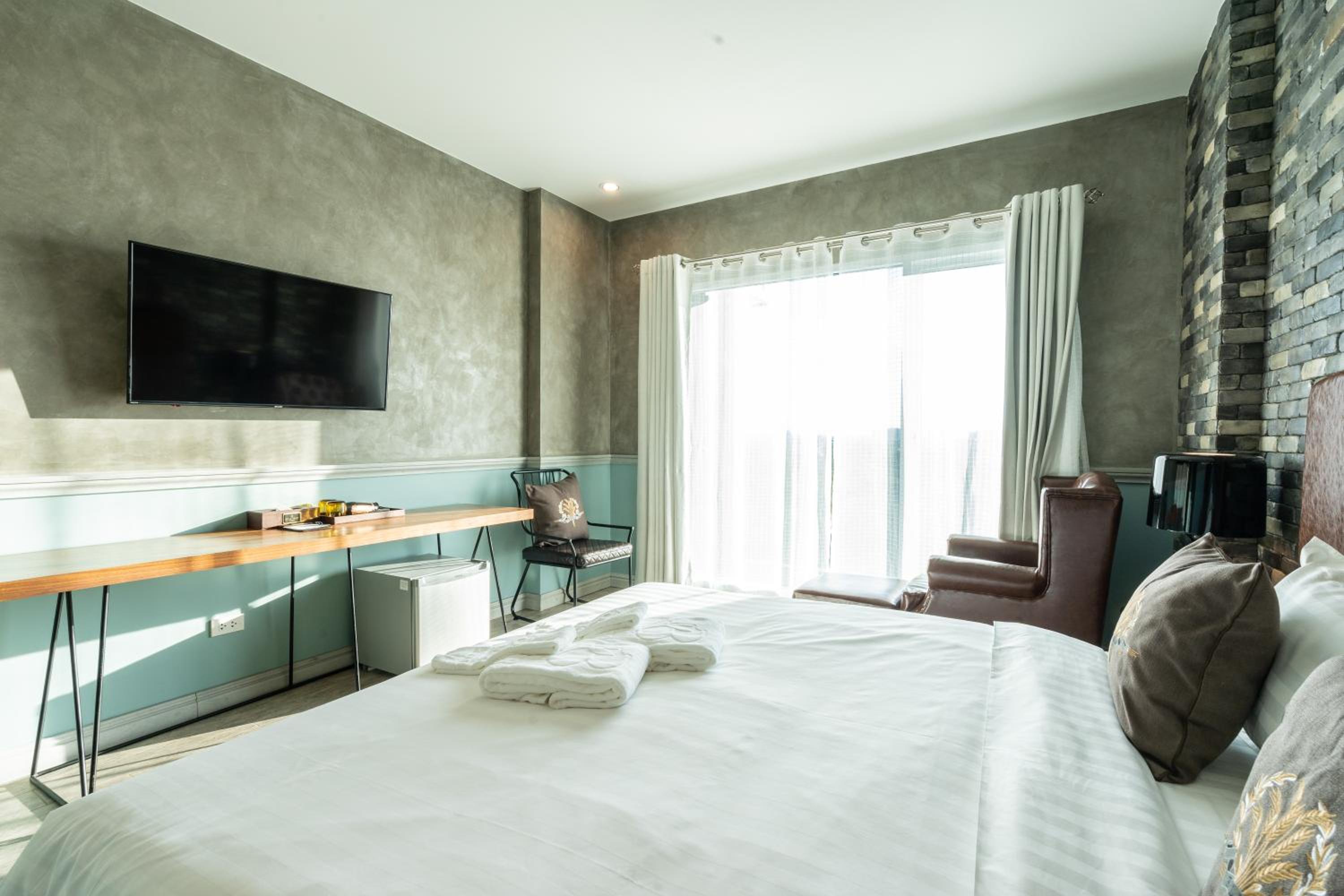 Standard Double Room - Photo 7
