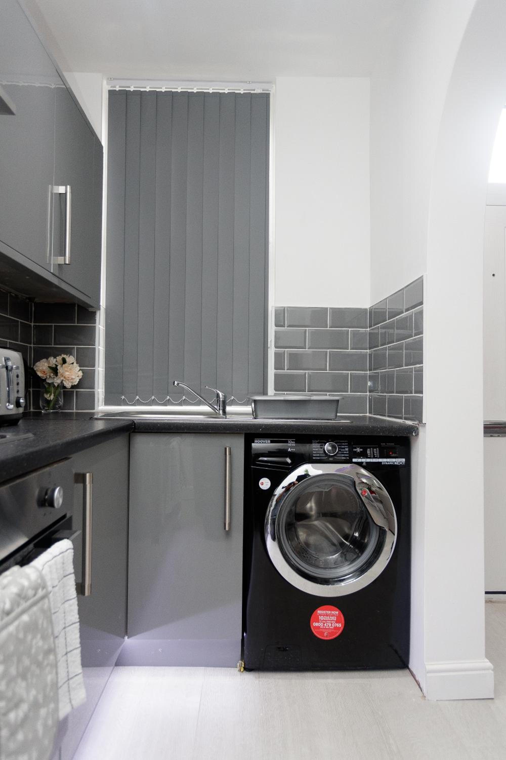 Three-Bedroom Apartment - Photo 15