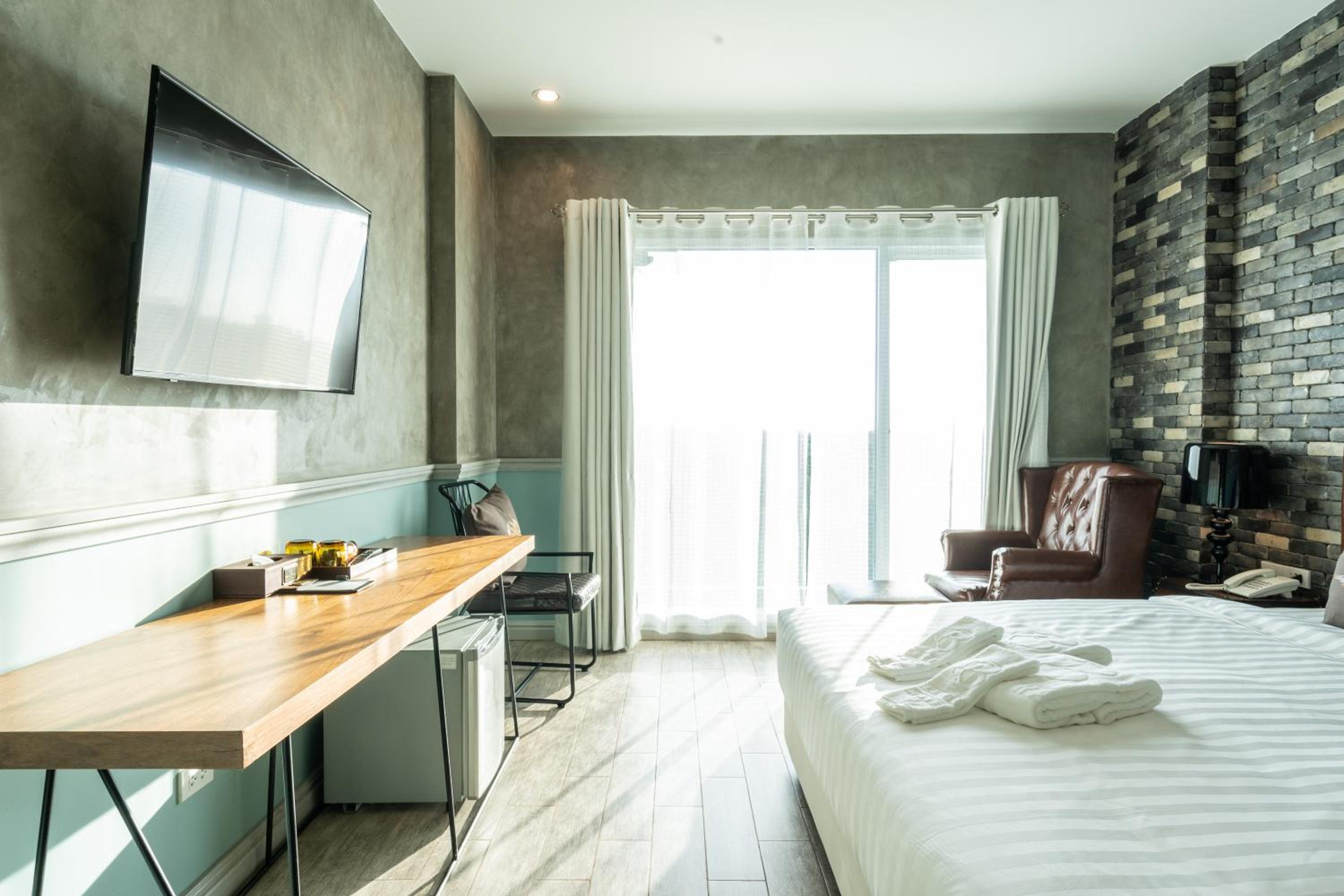 Standard Double Room - Photo 5