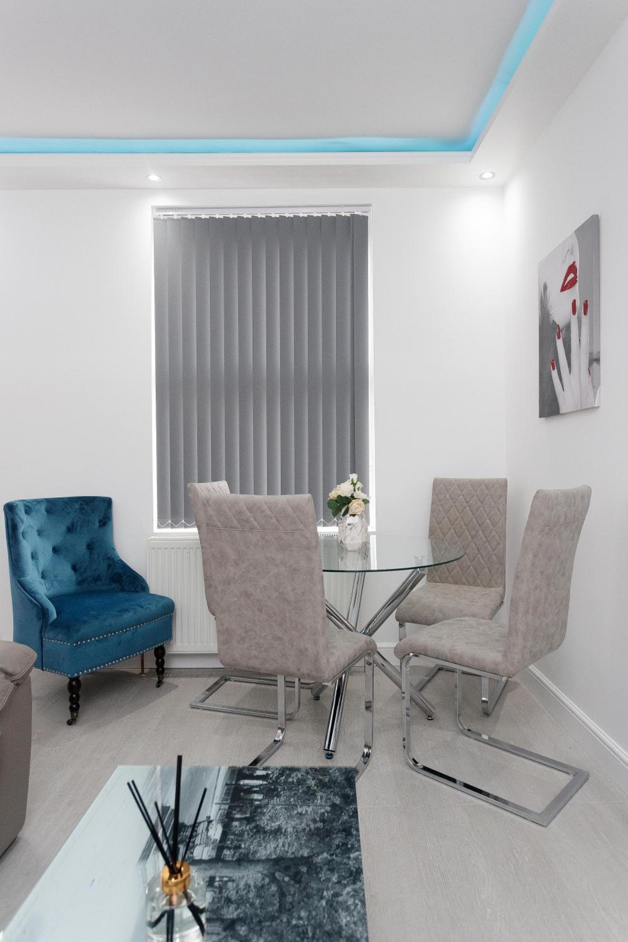 Three-Bedroom Apartment - Photo 12