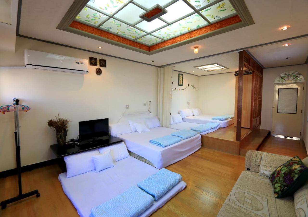 Family Suite with Balcony photo 2