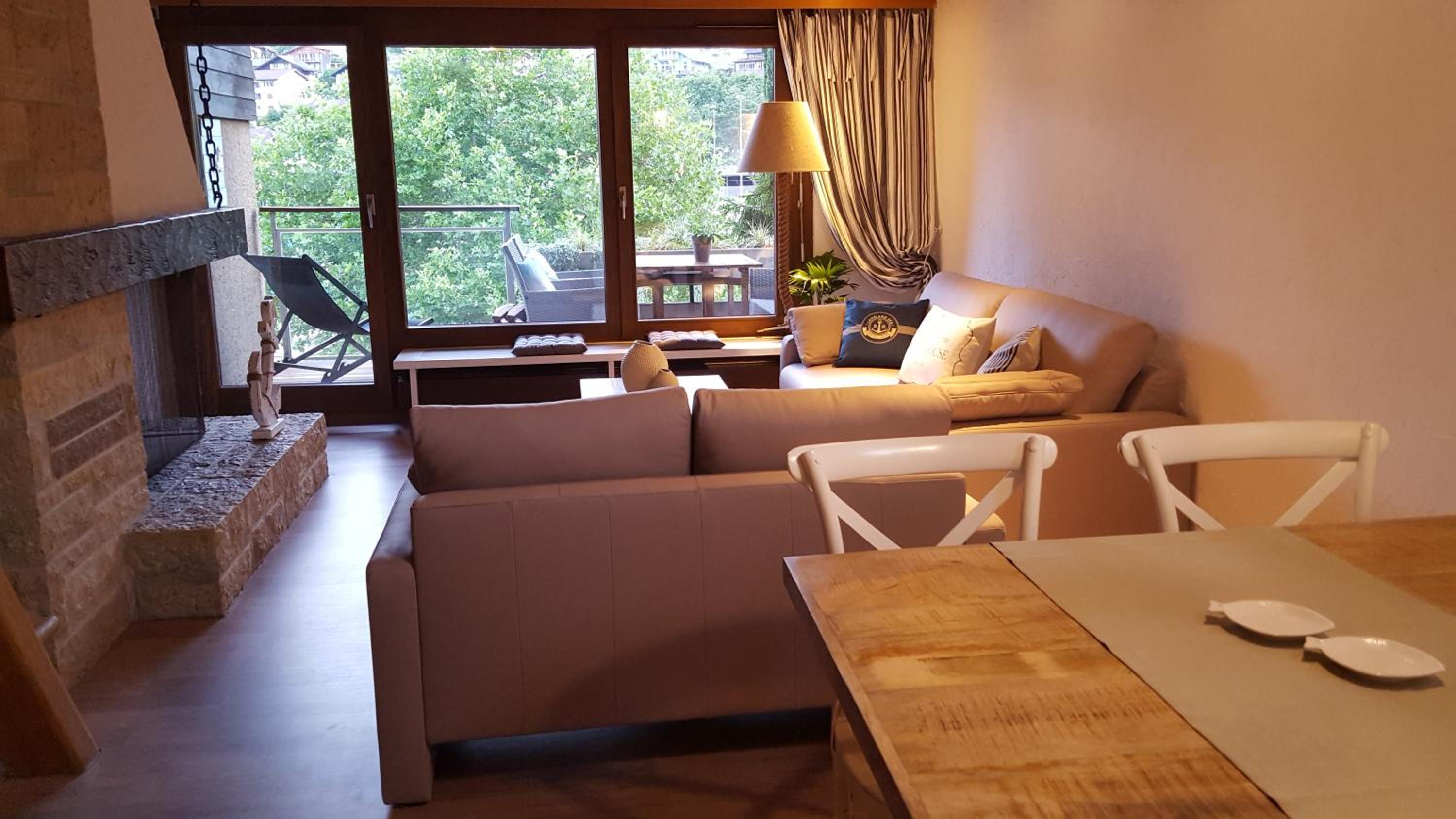 Apartment with Lake View photo 1