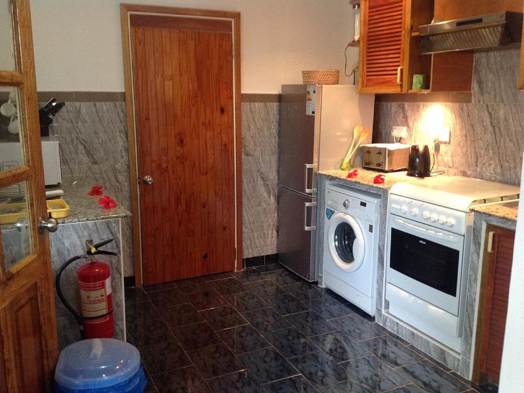 Two-Bedroom House photo 3