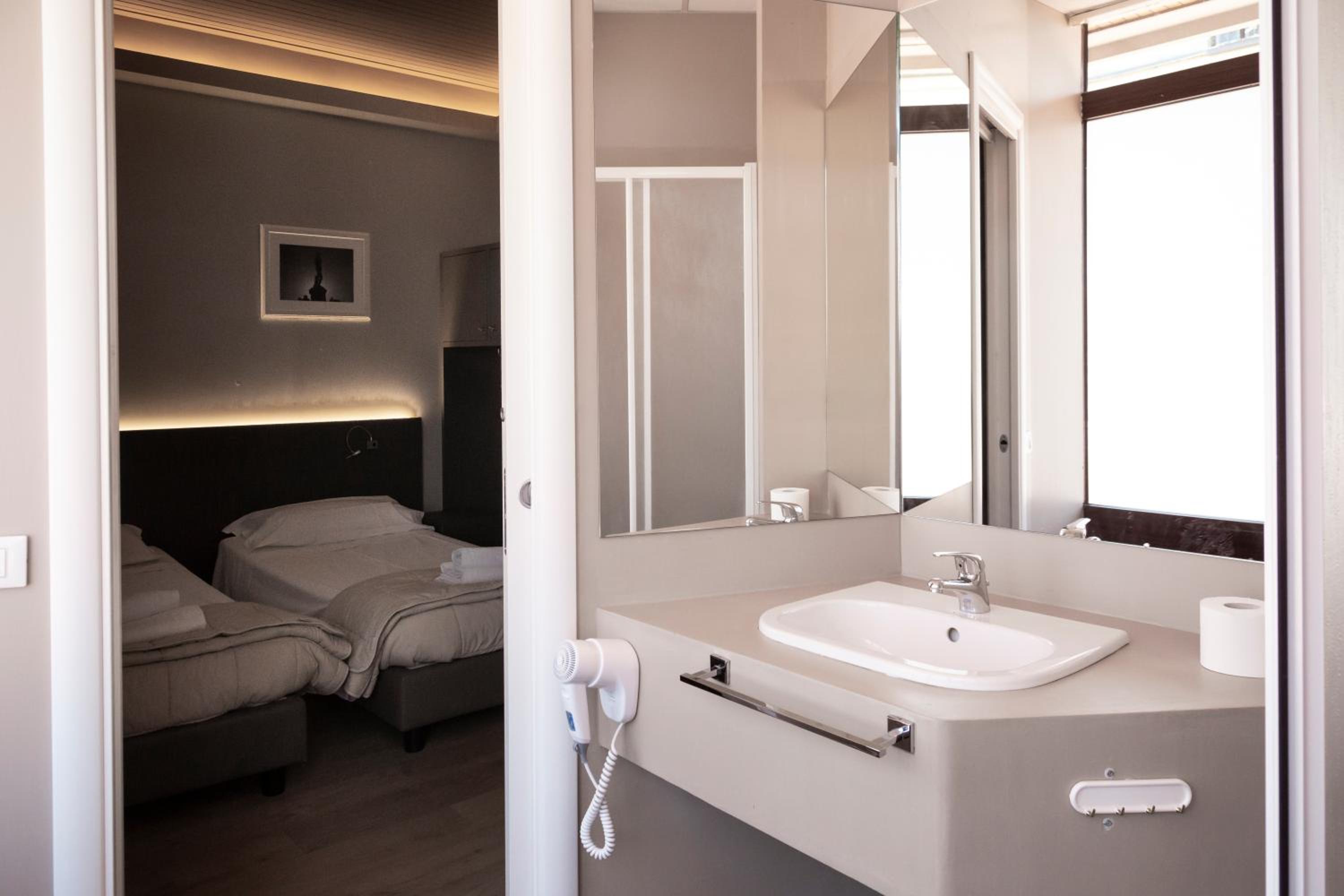 Twin Room photo 2