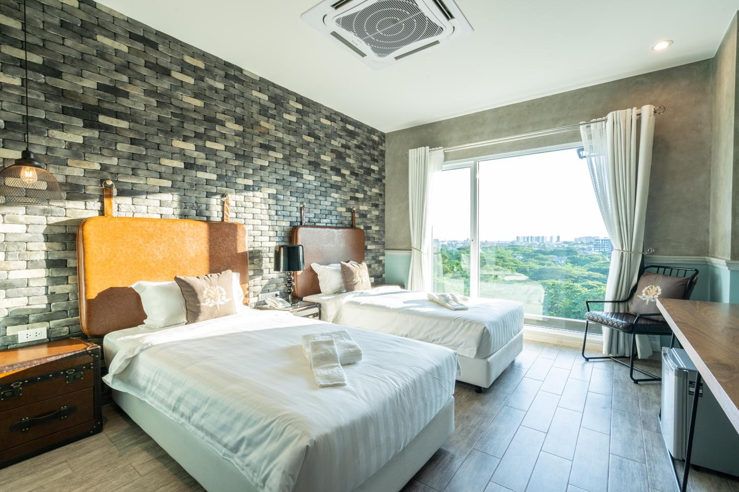 Standard Twin Room - Photo 25