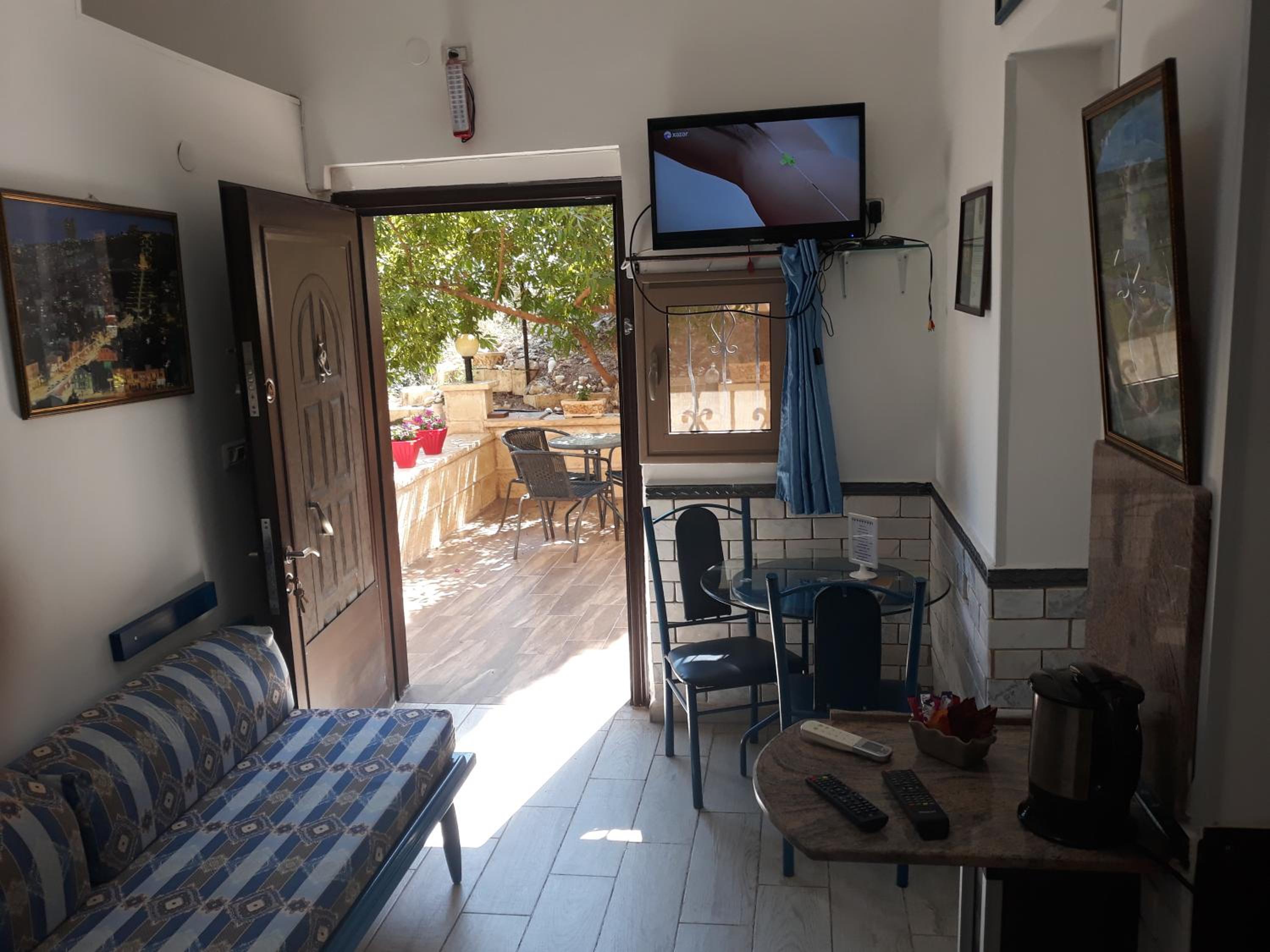 Family Room (2 Adults + 2 Children) photo 1