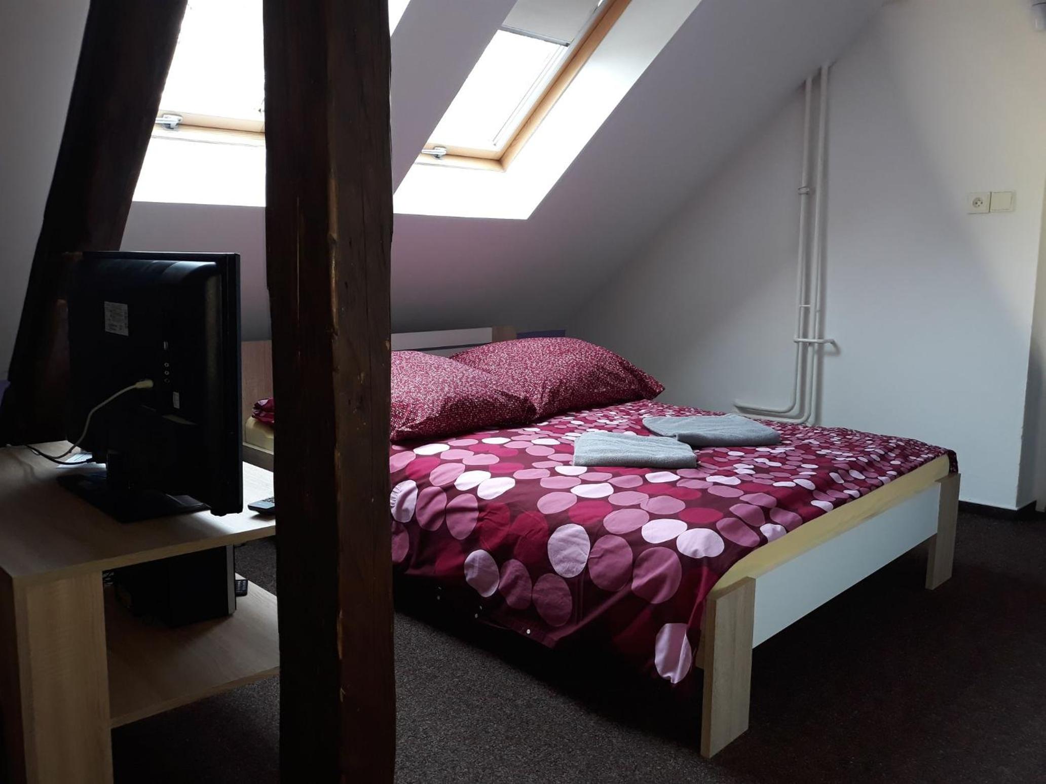 Deluxe Double Room with Extra Bed photo 1