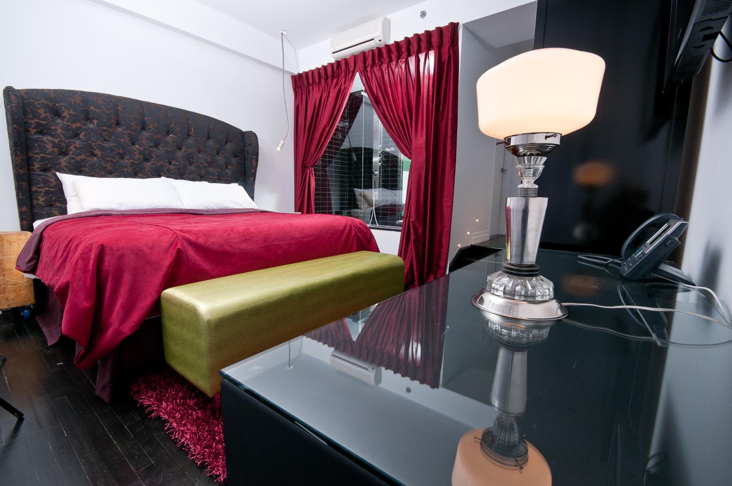 Standard Room, Queen or King thumbnail 5