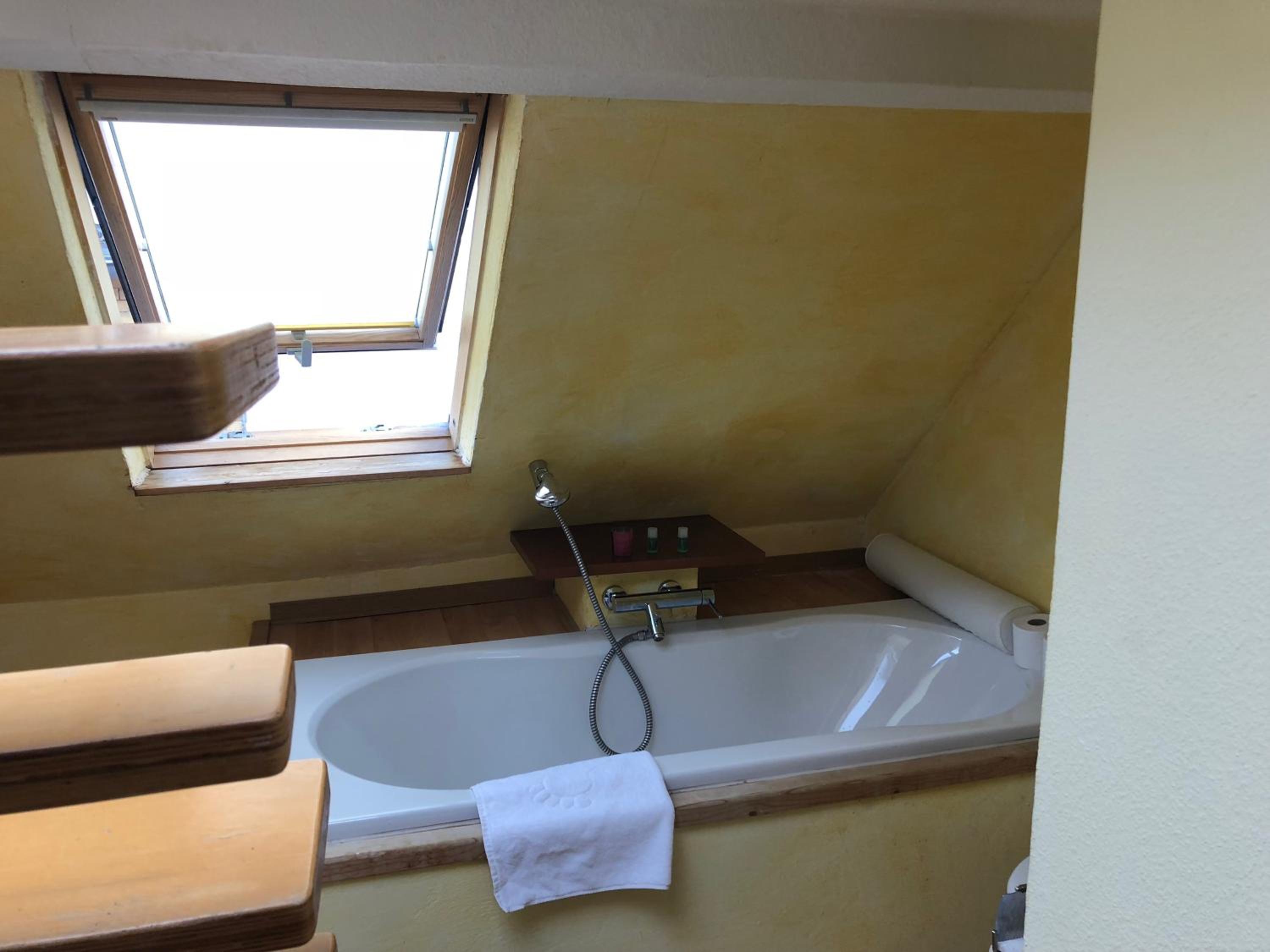Studio with Garden View - Photo 2