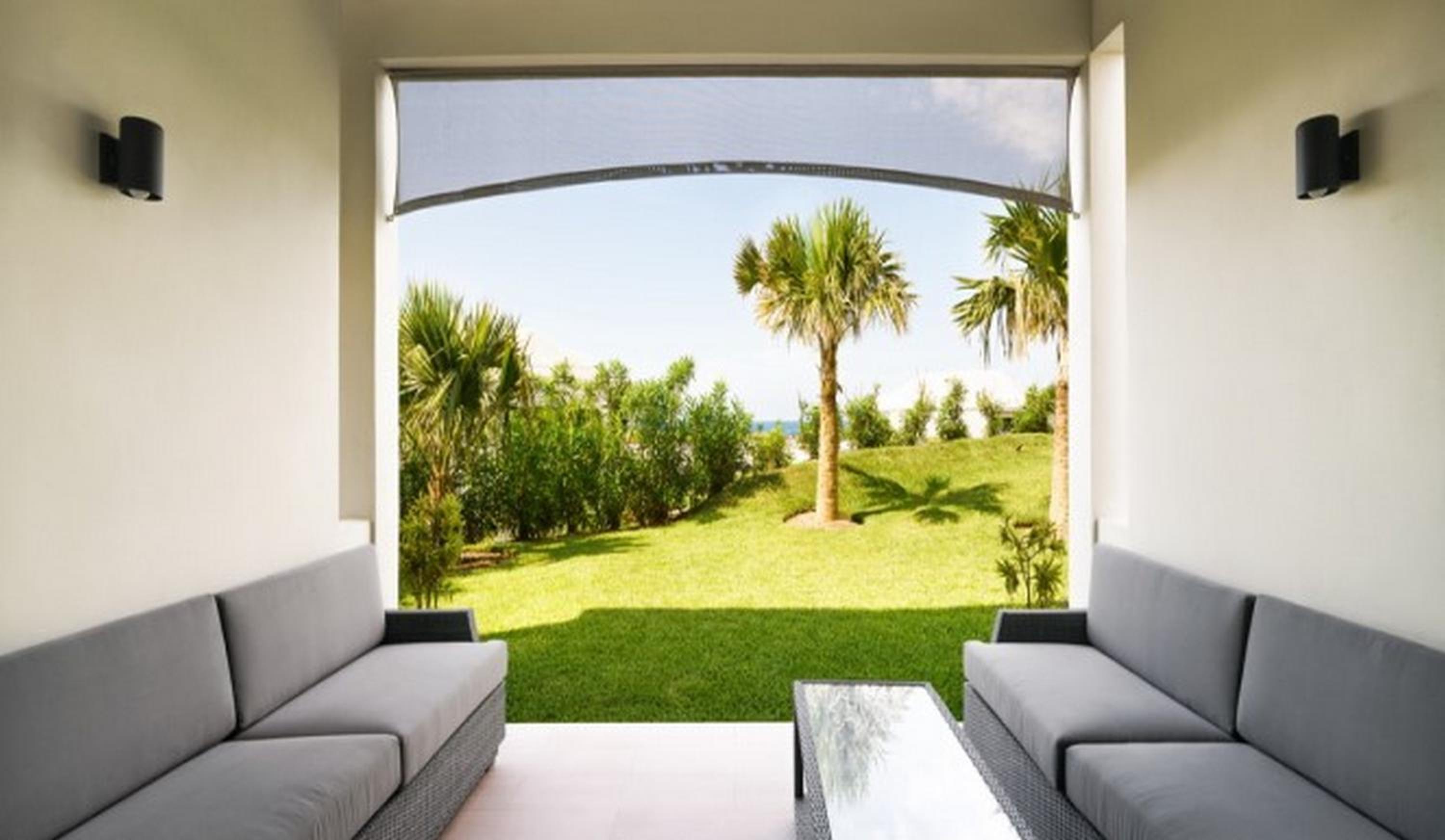 Villa with Garden View