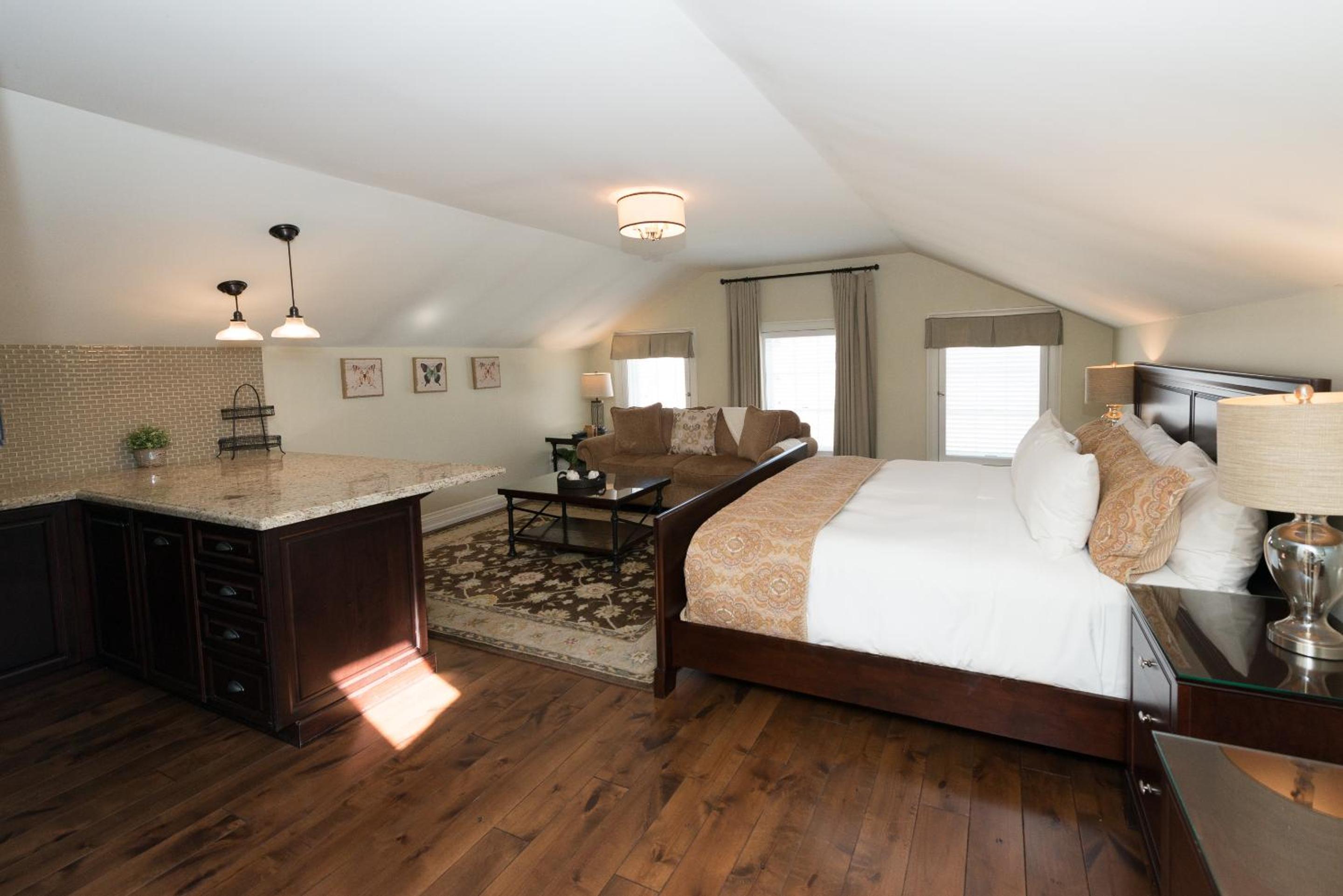 Studio Suite (Adjacent to the Main Building)