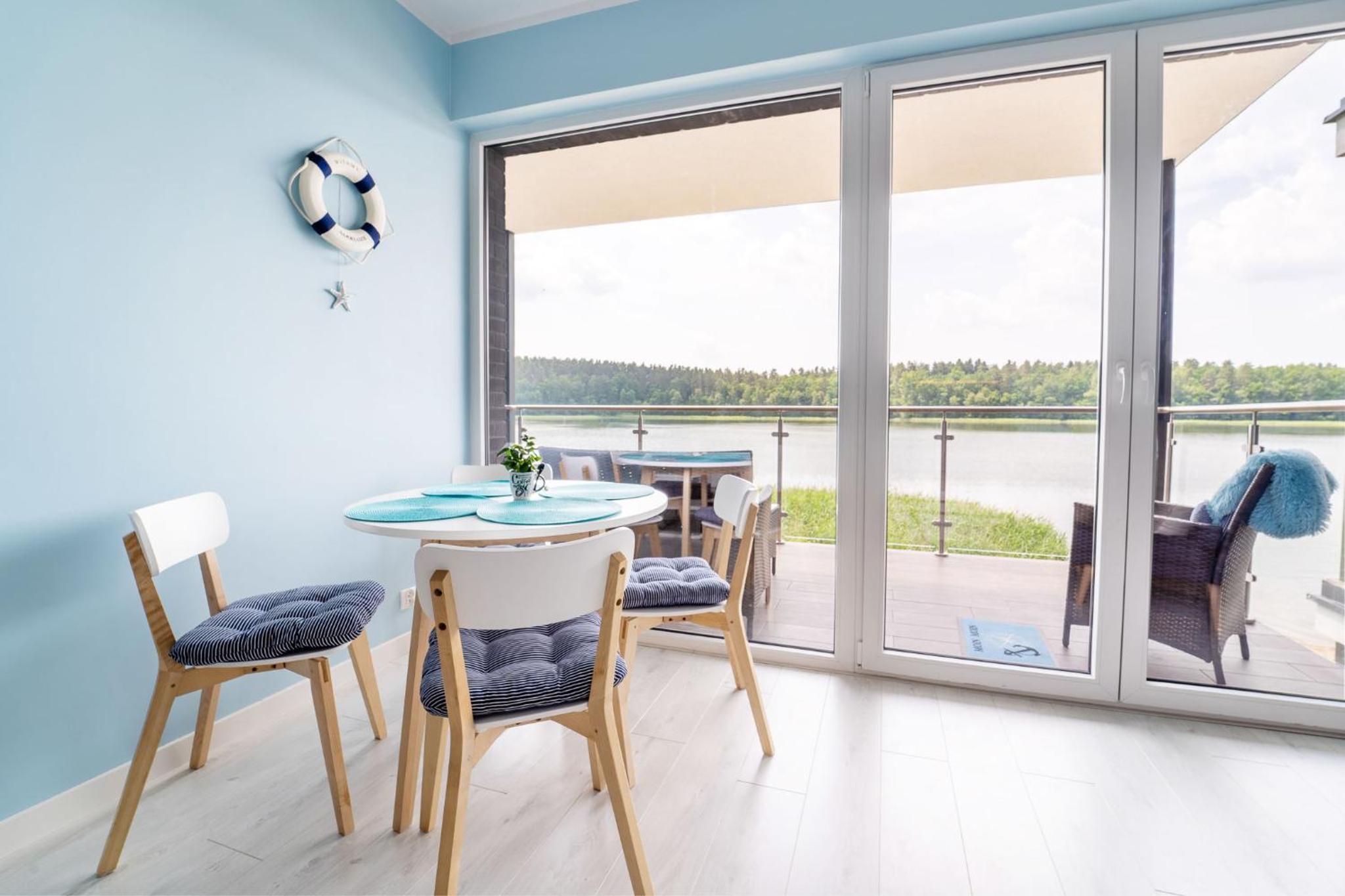 Apartment with Lake View - Photo 13